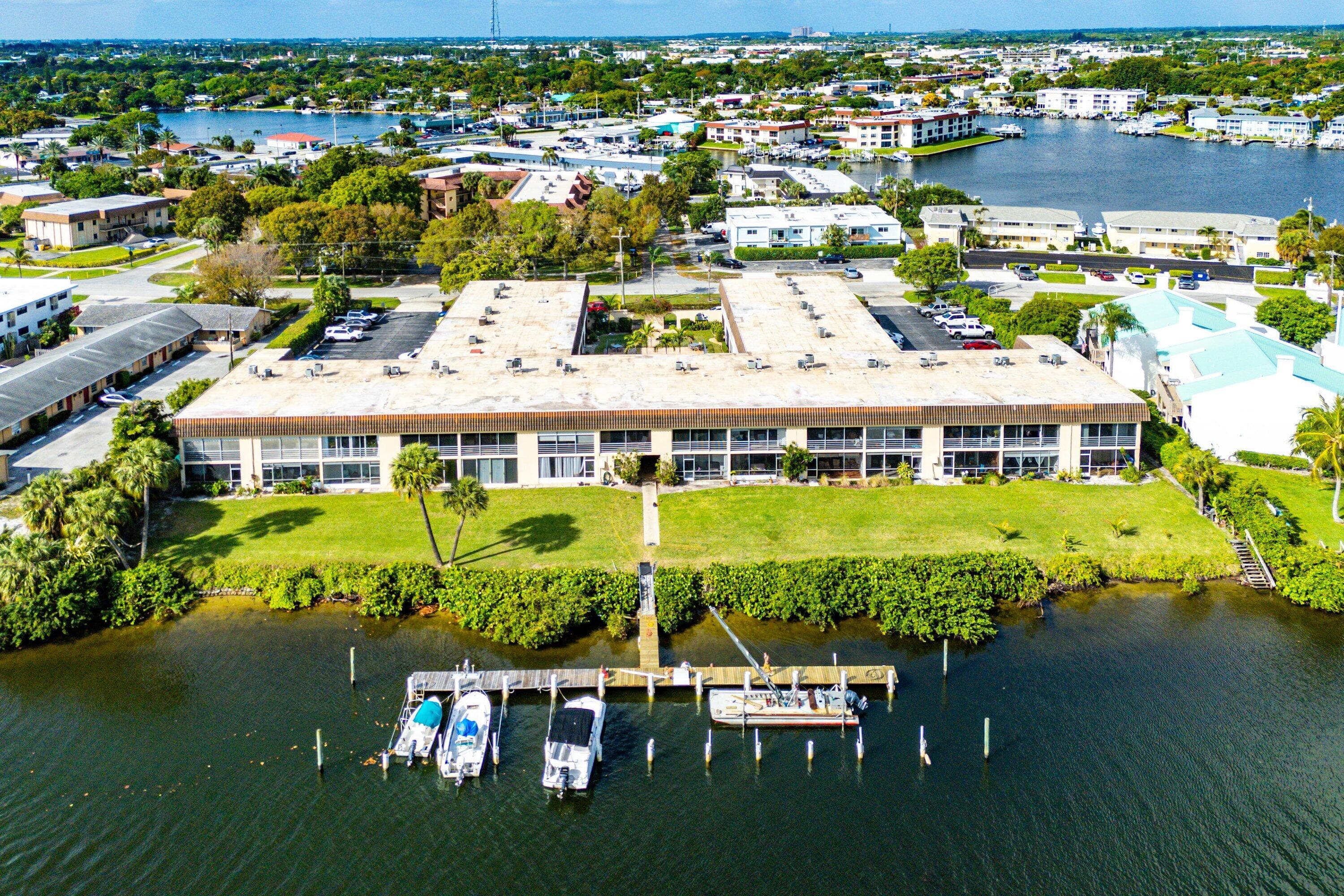 342 Southwind Drive 102, North Palm Beach, FL 33408 — photo 31 of 39