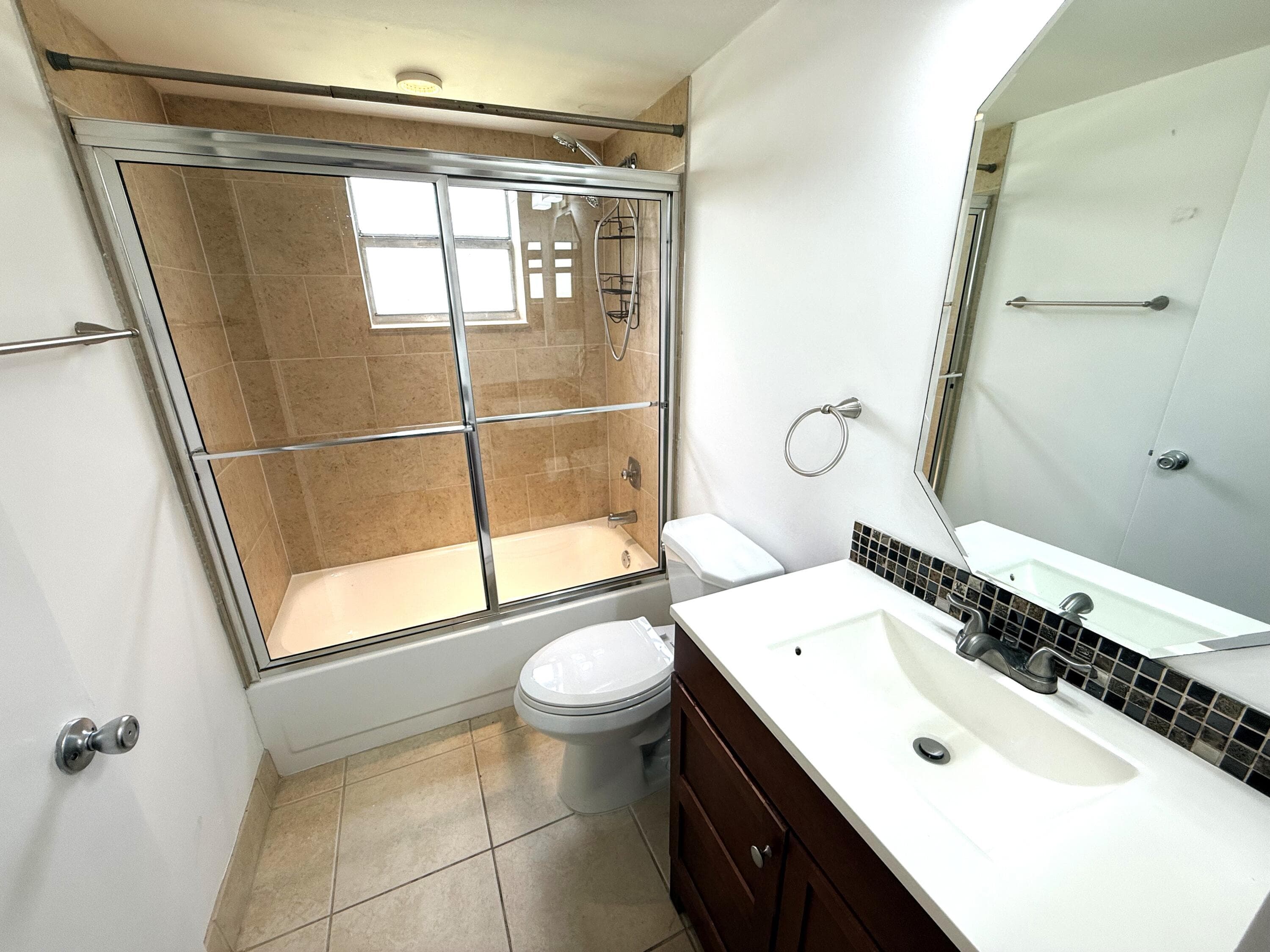 586 Normandy M 586, Delray Beach, FL 33484 — photo 9 of 24