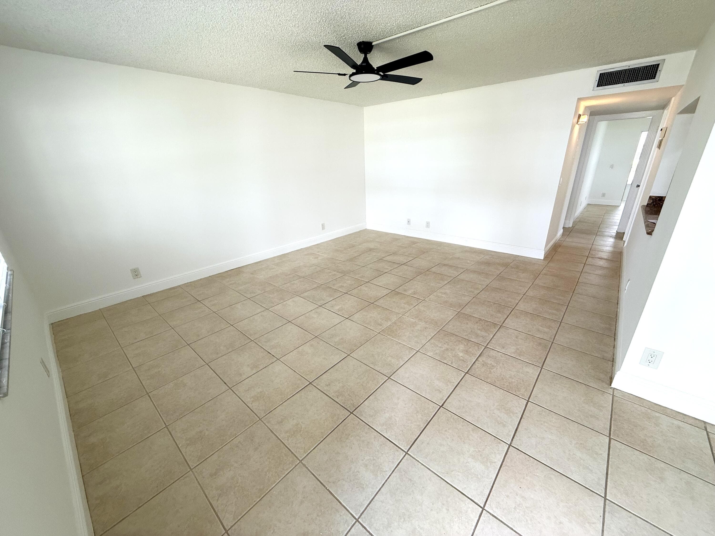 586 Normandy M 586, Delray Beach, FL 33484 — photo 3 of 24