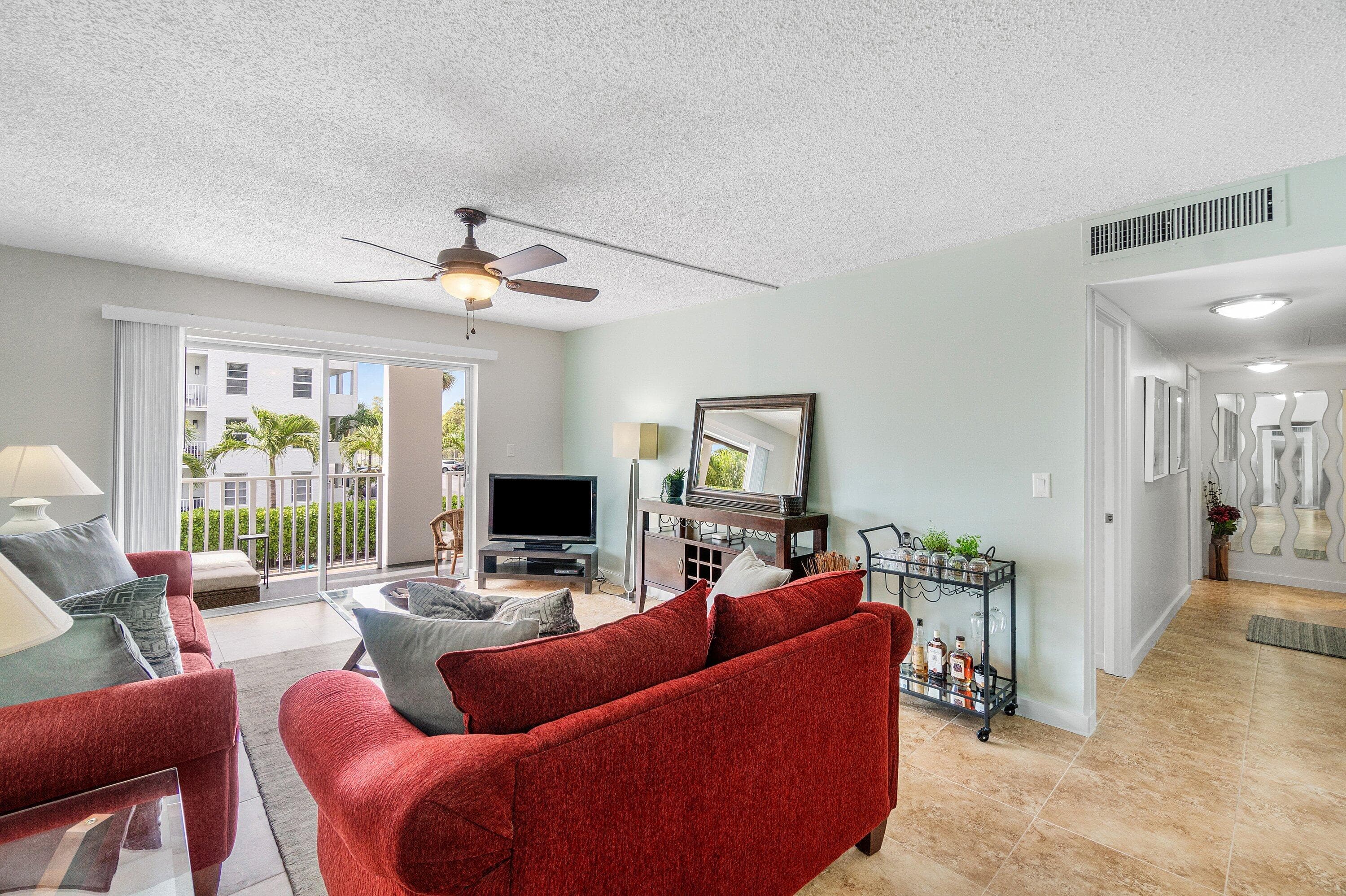 950 Ponce De Leon Road 209, Boca Raton, FL 33432 — photo 4 of 37