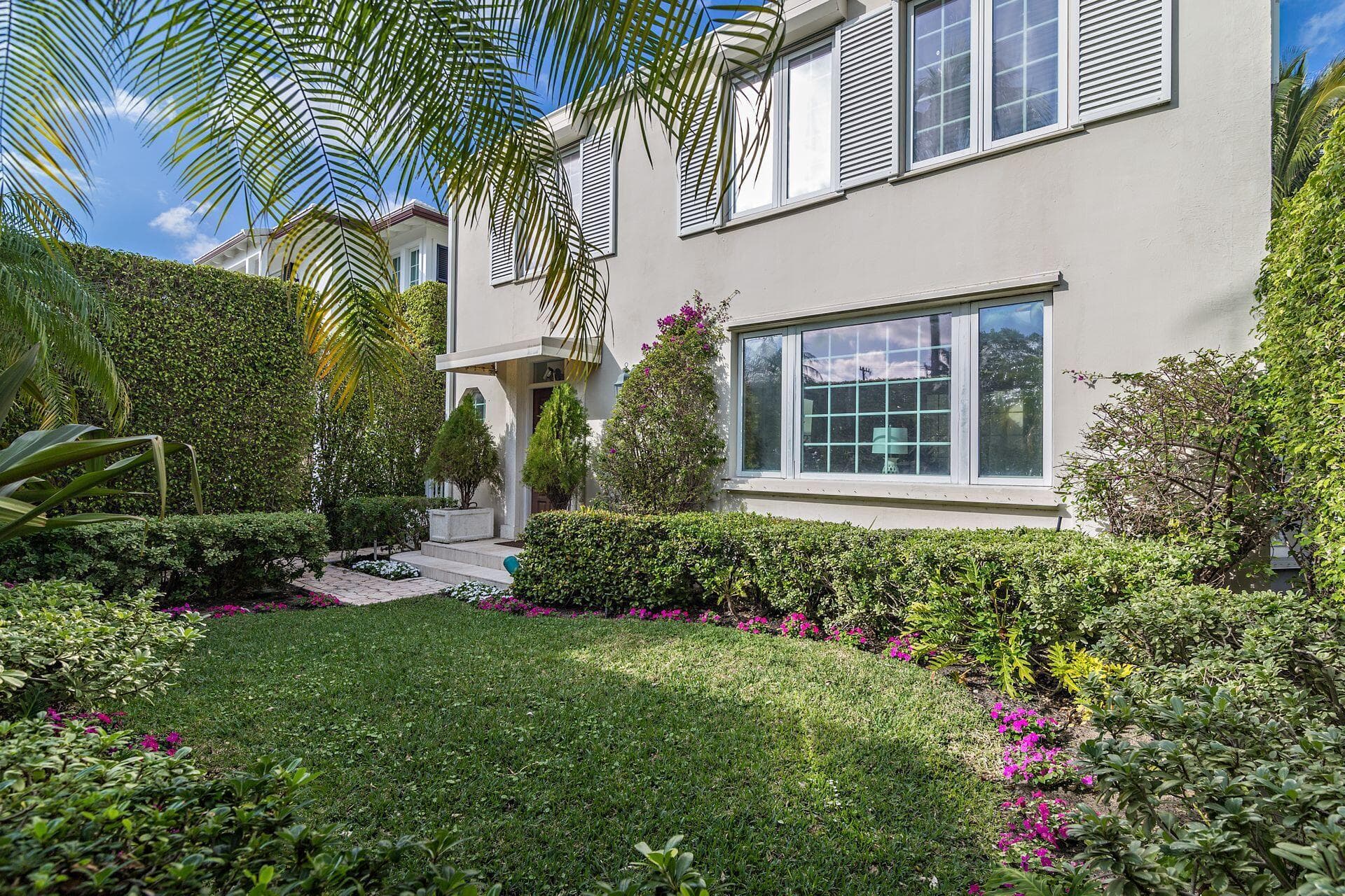 155 Peruvian Avenue, Palm Beach, FL 33480 — photo 2 of 23