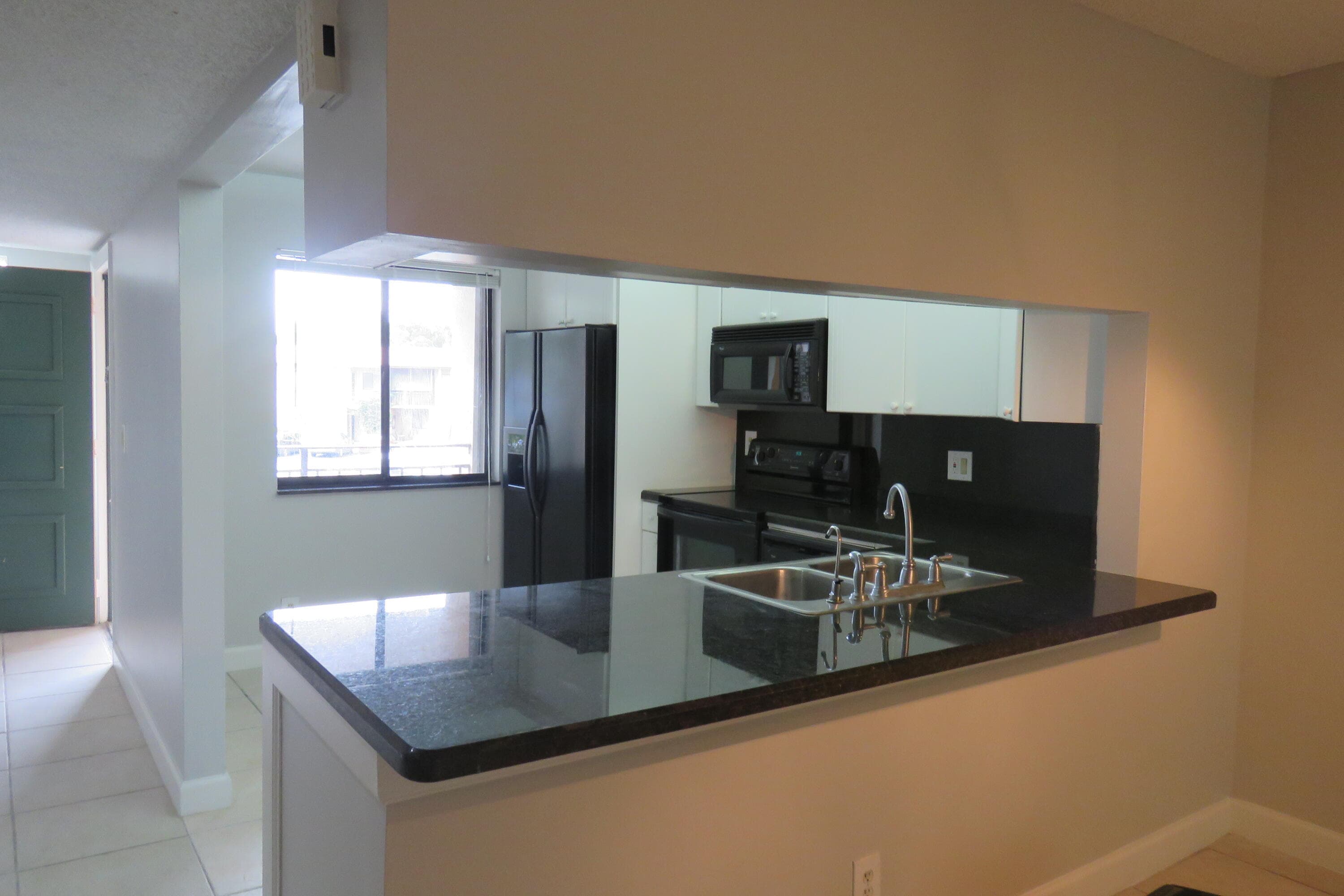 193 Lakeview Drive 205, Weston, FL 33326 — photo 8 of 23