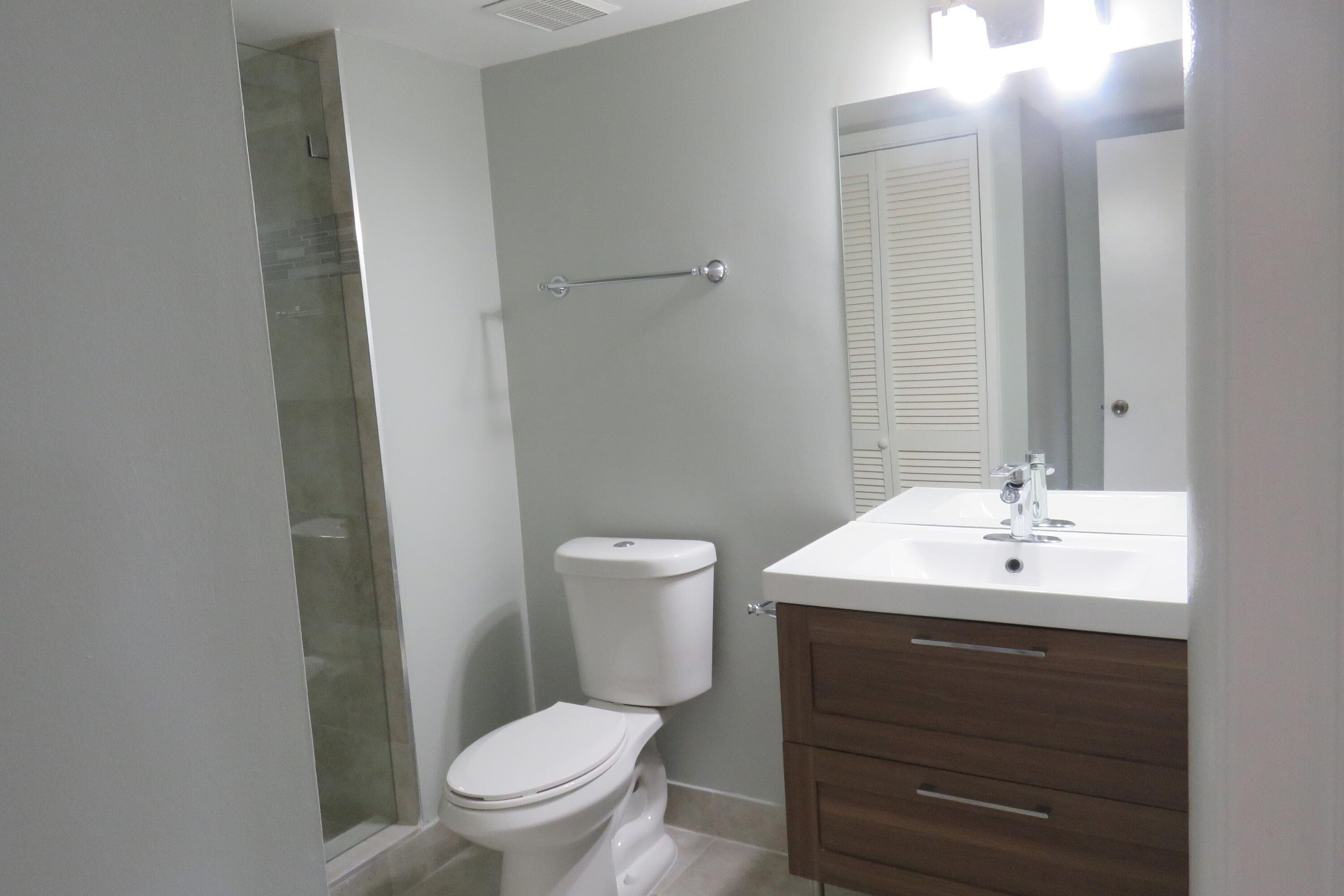 193 Lakeview Drive 205, Weston, FL 33326 — photo 14 of 23