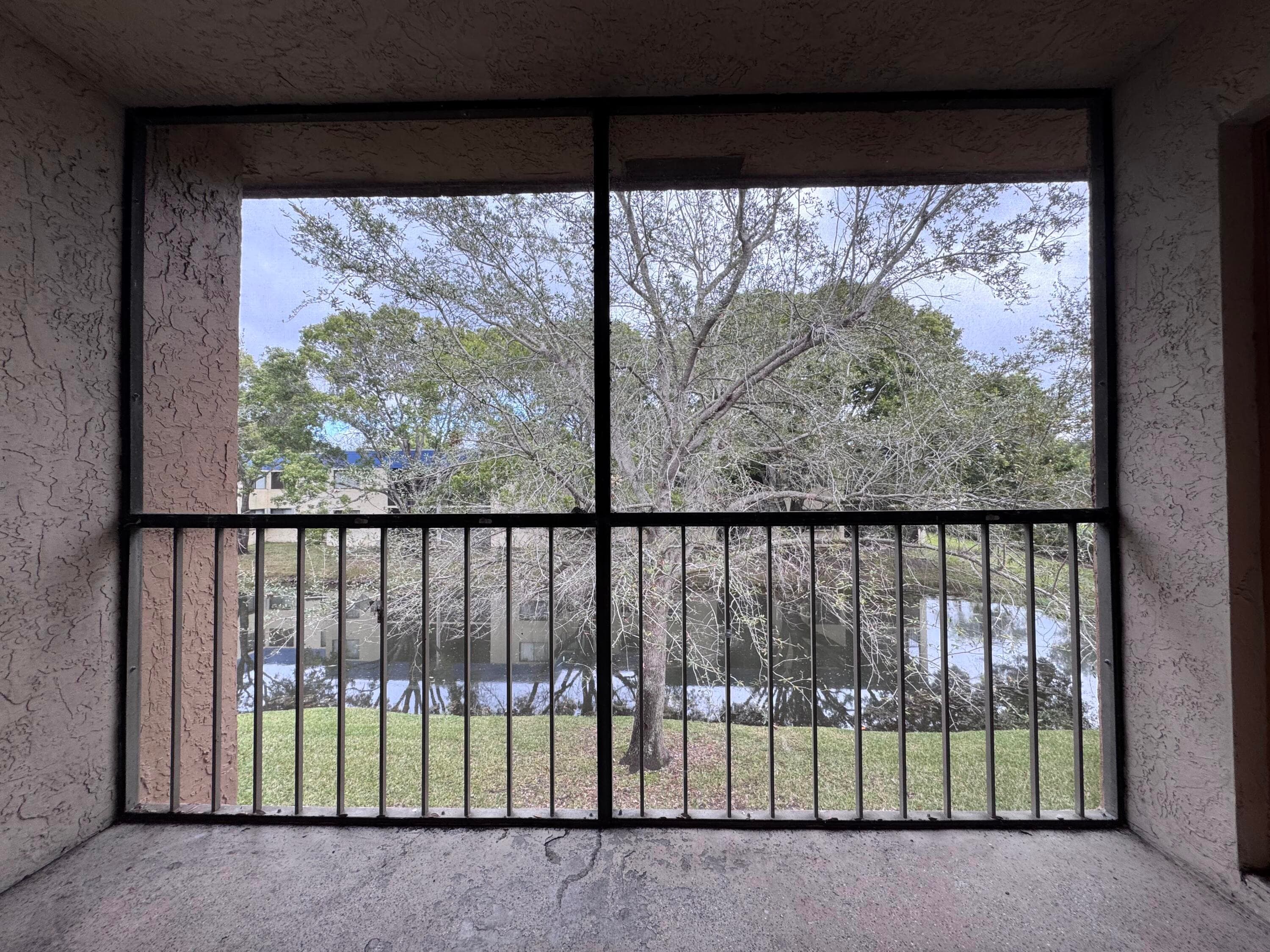 193 Lakeview Drive 205, Weston, FL 33326 — photo 15 of 23