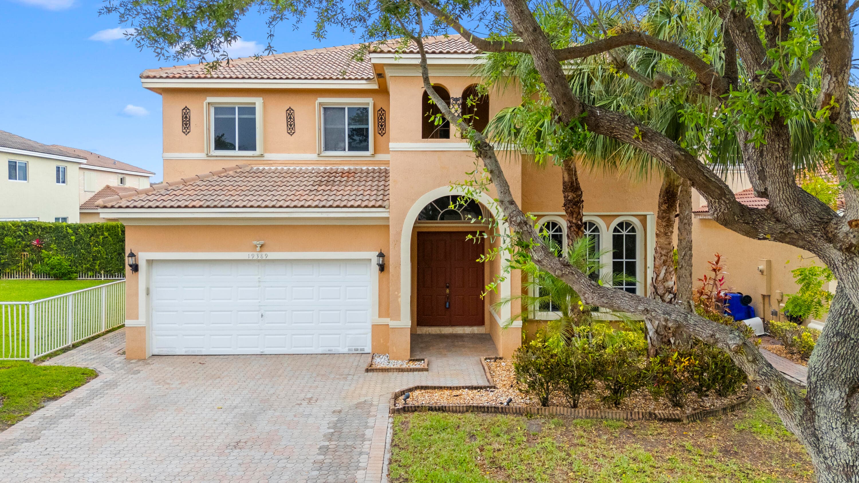 19389 SW 64th Street, Pembroke Pines, FL 33332 — photo