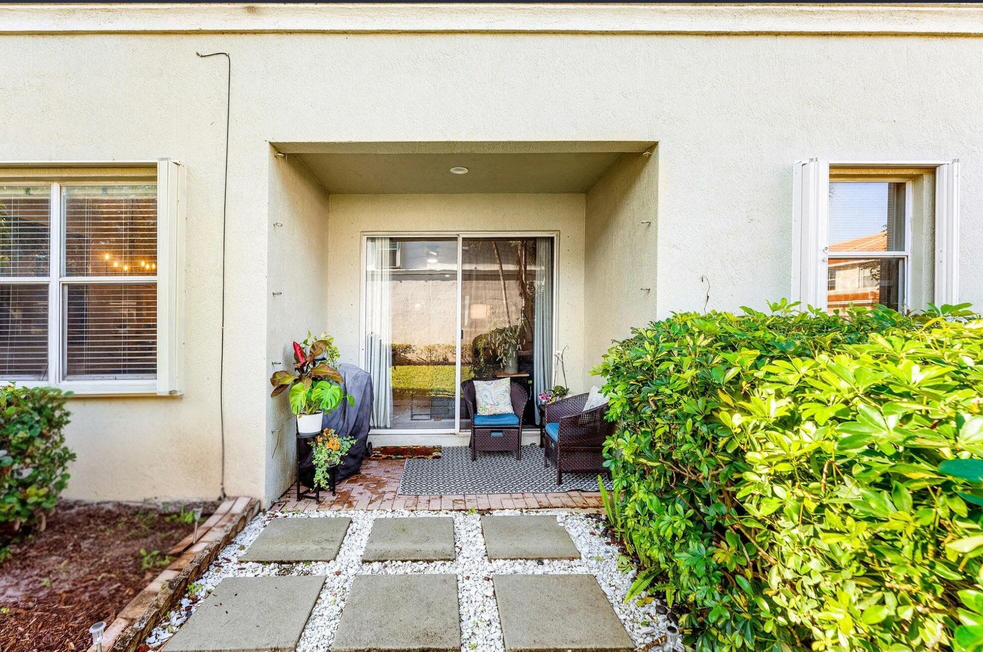6102 Seminole Gardens Circle, Riviera Beach, FL 33418 — photo 17 of 18