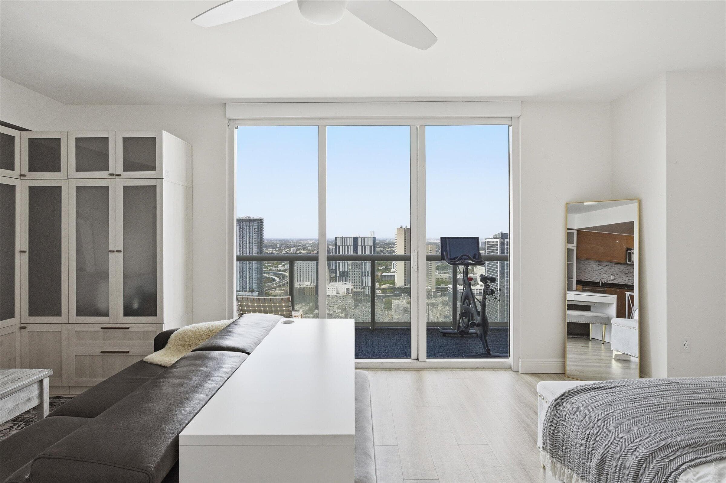 50 Biscayne Boulevard 4603, Miami, FL 33132 — photo 8 of 54