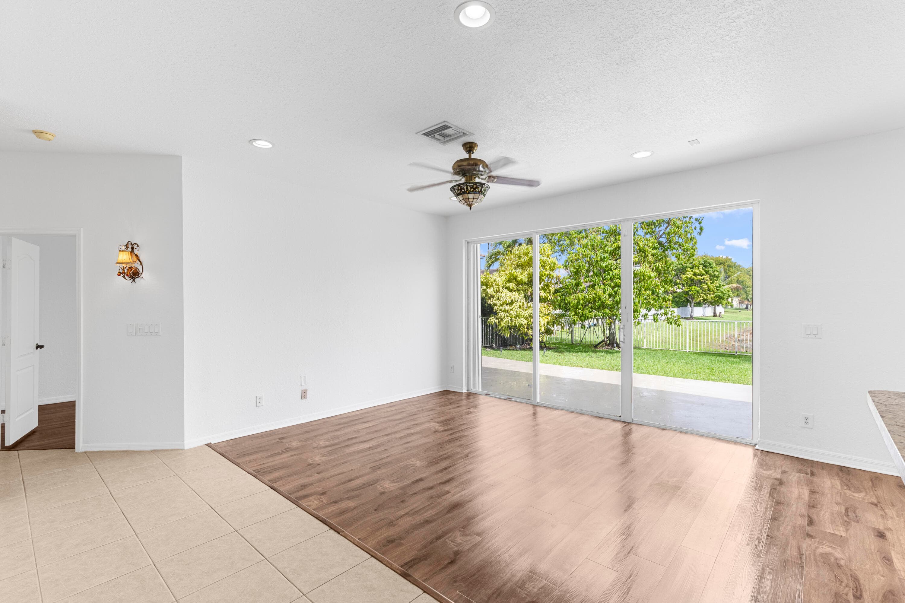 19389 SW 64th Street, Pembroke Pines, FL 33332 — photo 10 of 82