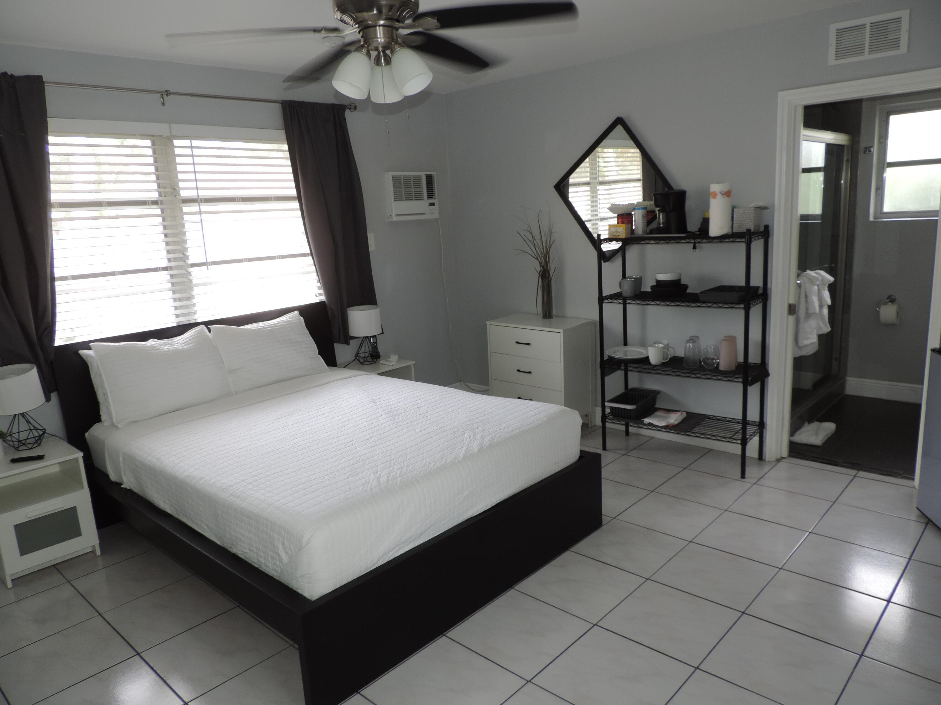 5423 NE 22nd Terrace, Fort Lauderdale, FL 33308 — photo 7 of 17