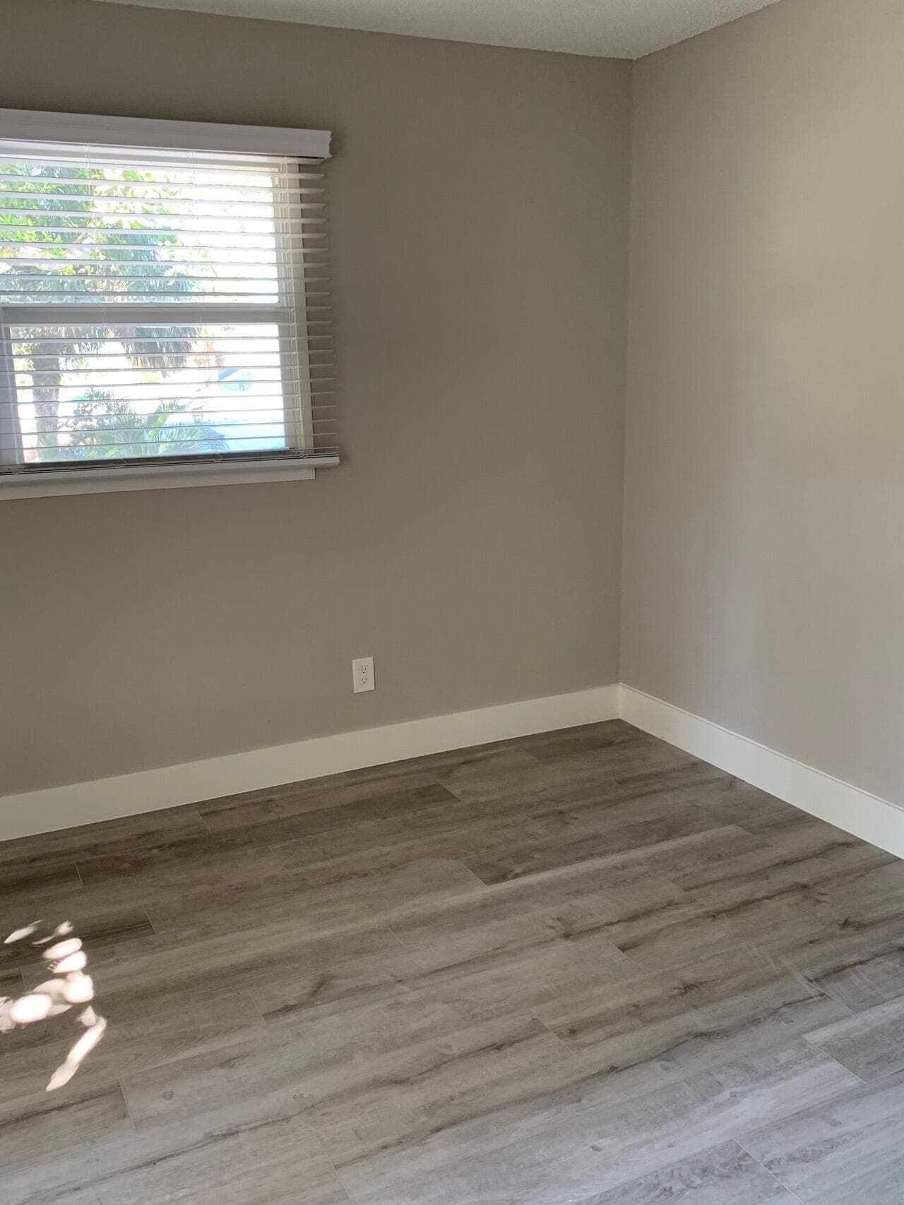4220 NE Indian River Drive NE Unit #5, Jensen Beach, FL 34957 — photo 3 of 7