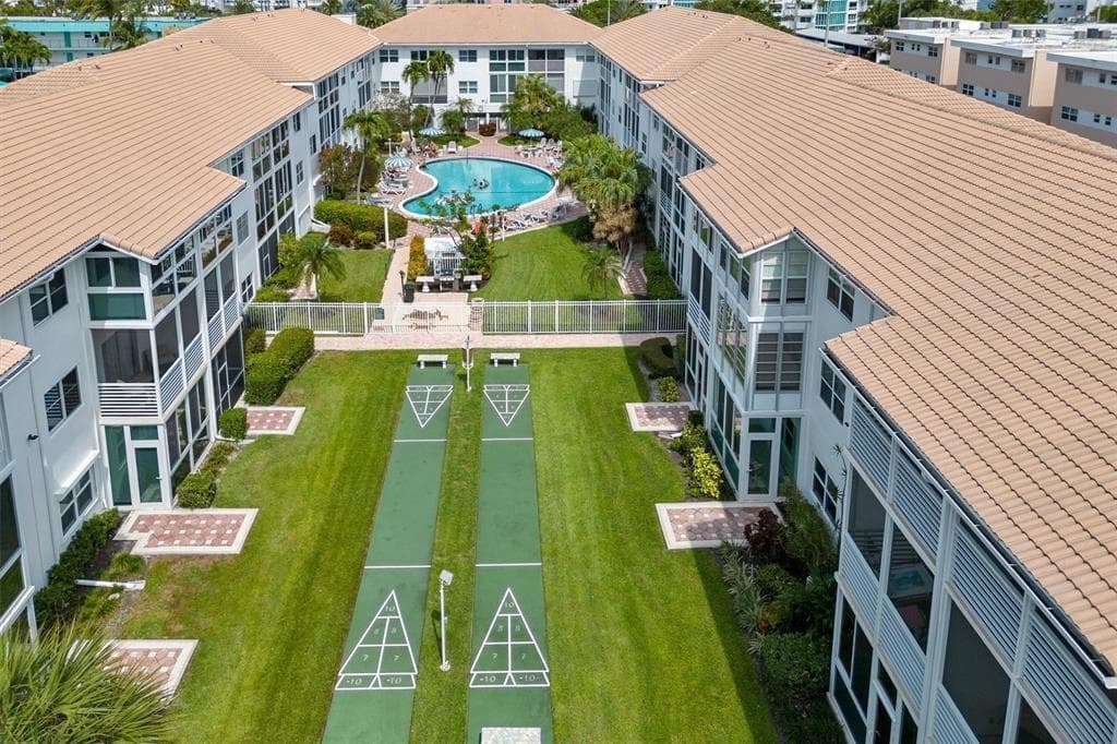 1461 S Ocean Boulevard 106, Lauderdale-By-The-Sea, FL 33062 — photo 54 of 86