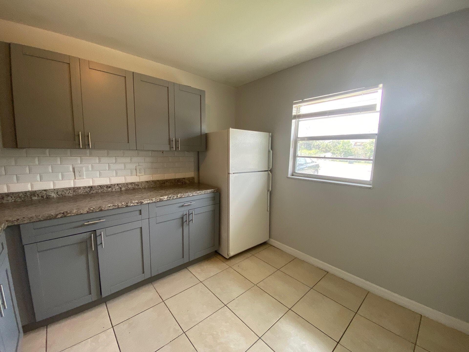 3208 Louisiana Avenue 3, Fort Pierce, FL 34947 — photo 3 of 11