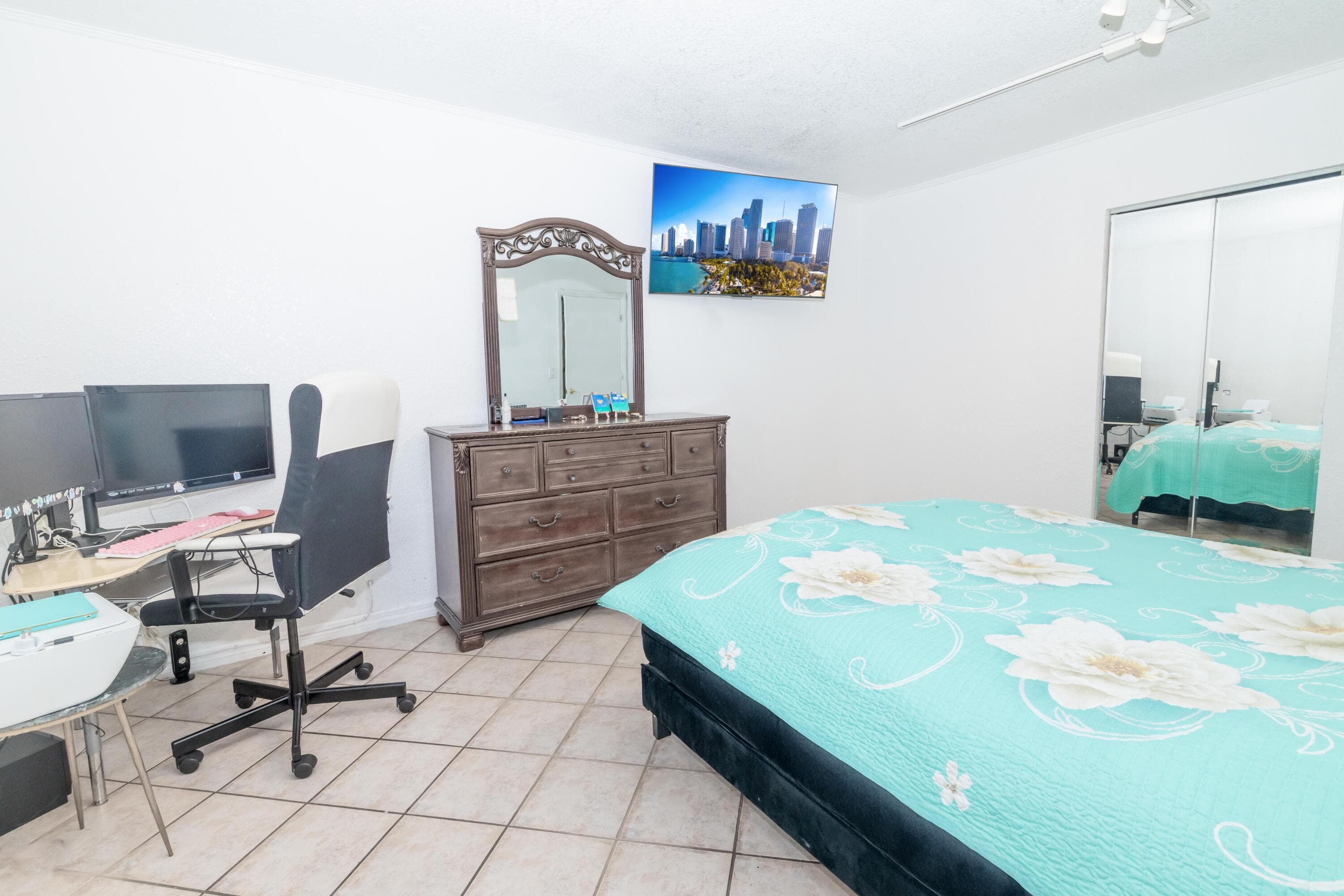 5055 NW 7th Street 610, Miami, FL 33126 — photo 15 of 30
