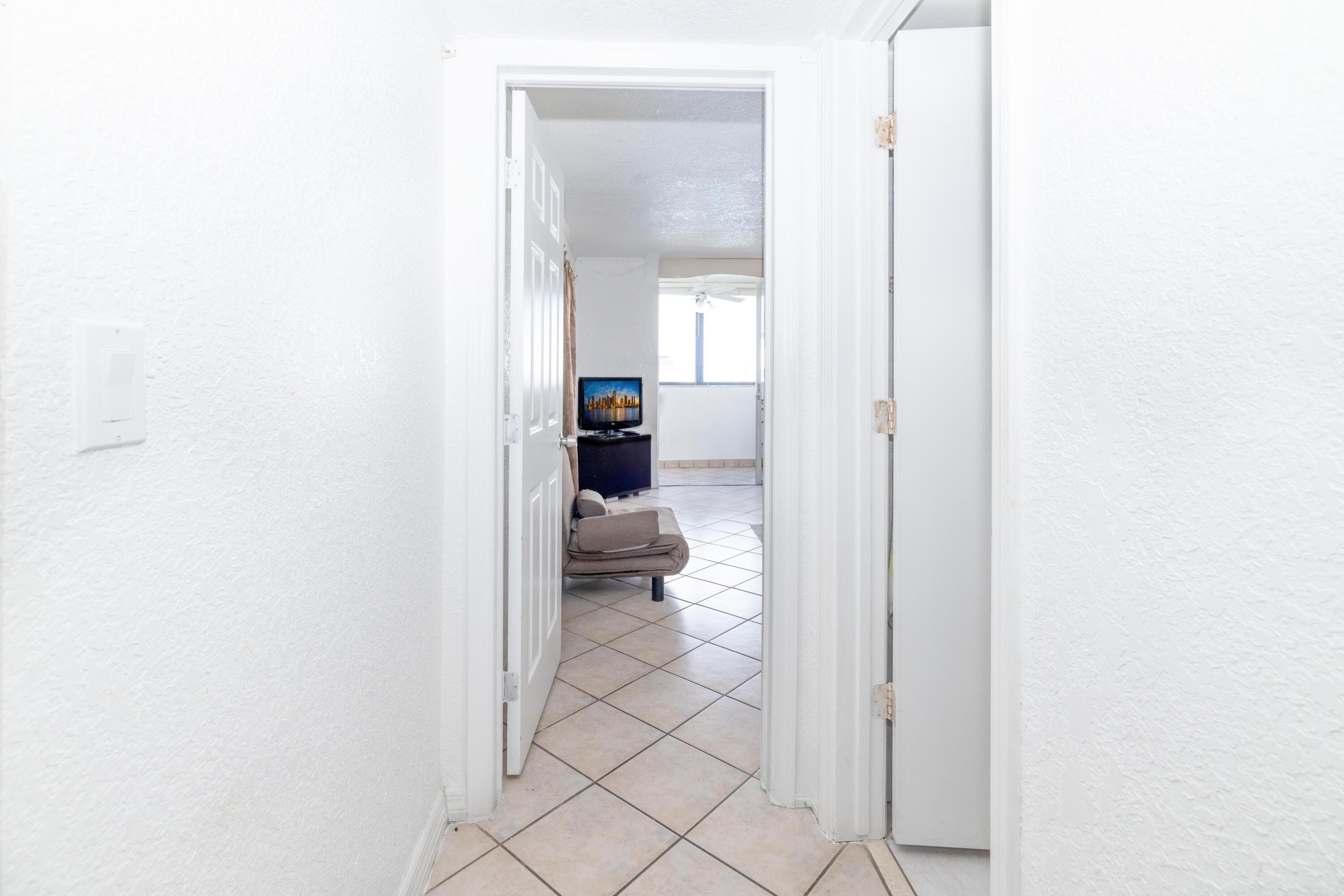 5055 NW 7th Street 610, Miami, FL 33126 — photo 23 of 30