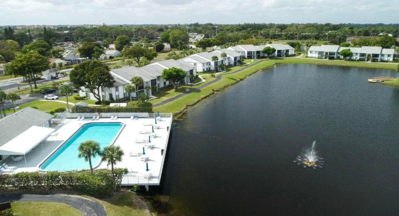 1007 Green Pine Boulevard D2, West Palm Beach, FL 33409 — photo 18 of 29