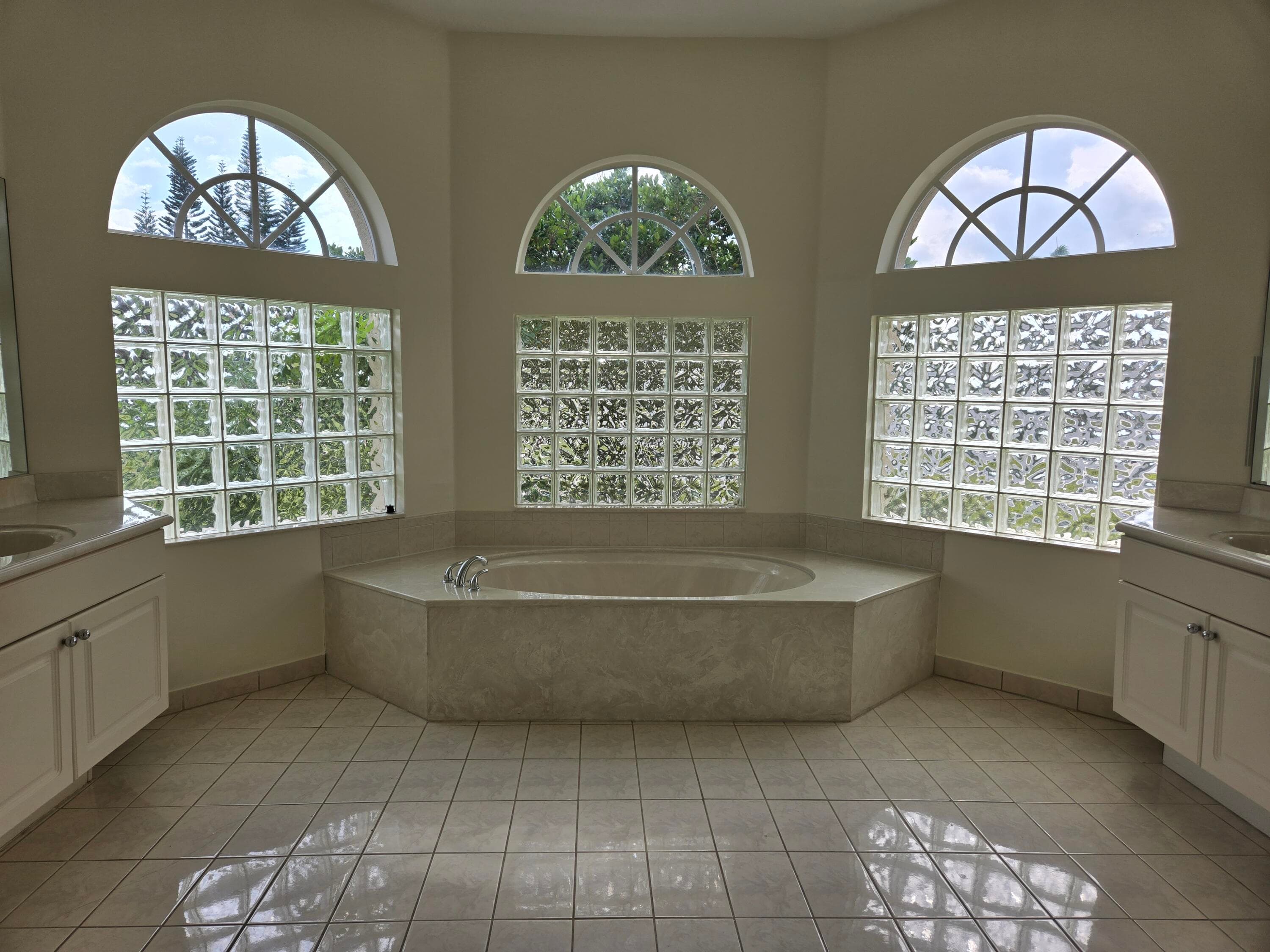 2926 E Fontana Court, Royal Palm Beach, FL 33411 — photo 11 of 36