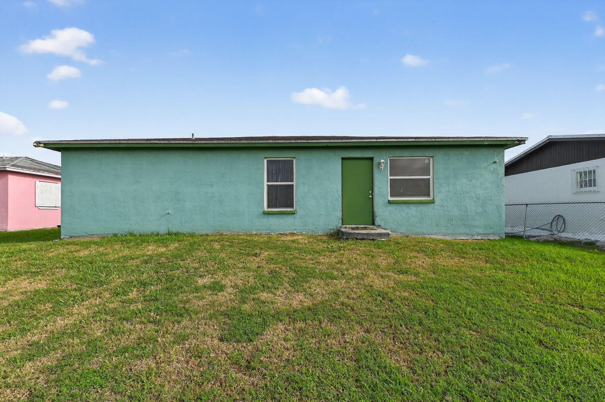 1582 Reverend Jesse Biggs Boulevard, Pahokee, FL 33476 — photo 4 of 39