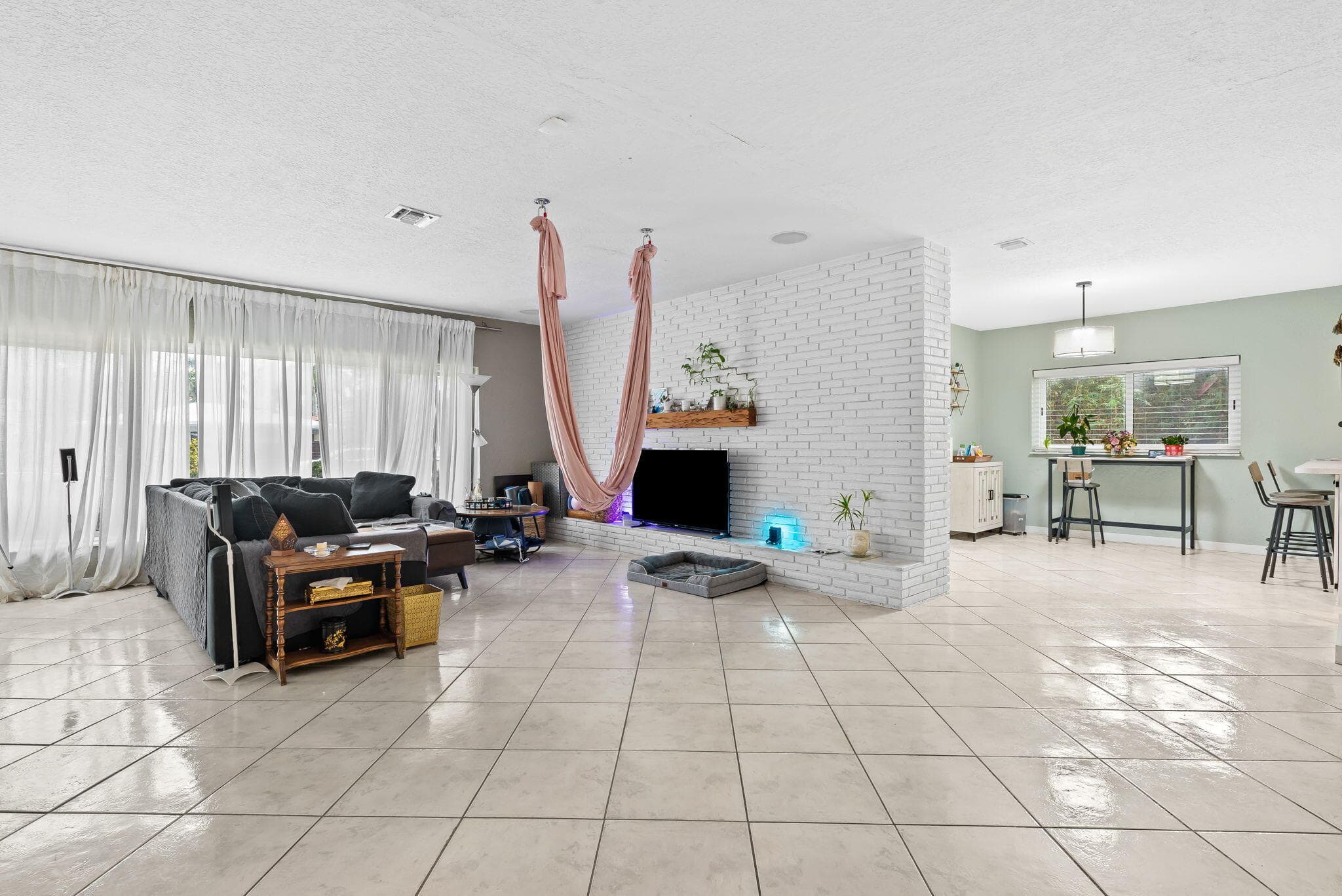 939 Buchanan Street, Hollywood, FL 33019 — photo 25 of 29
