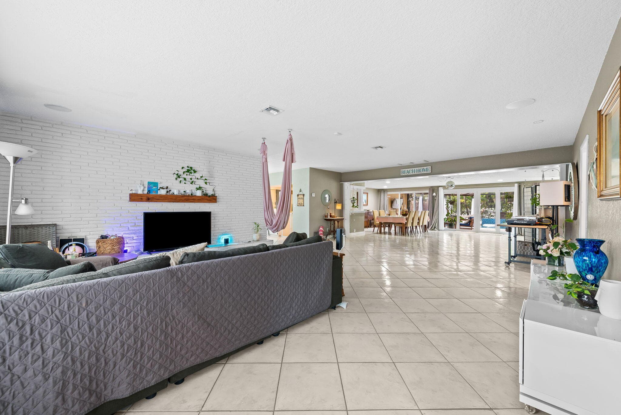 939 Buchanan Street, Hollywood, FL 33019 — photo 26 of 29