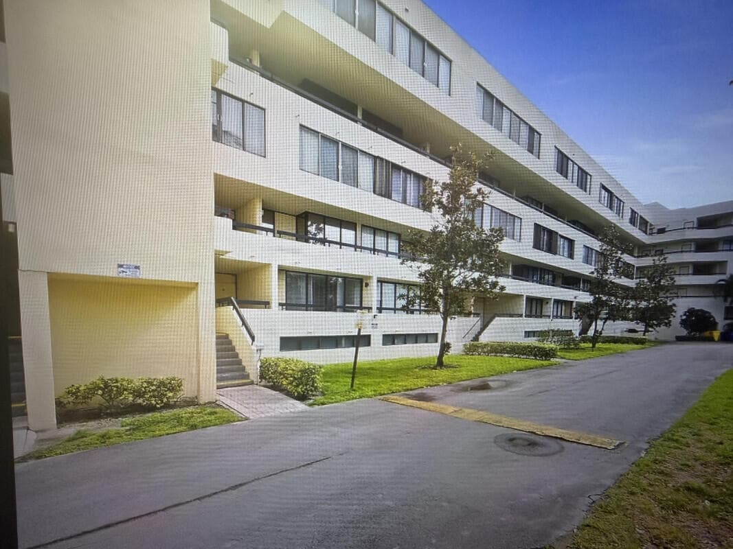 1401 S Federal Highway 102, Boca Raton, FL 33432 — photo 1 of 41
