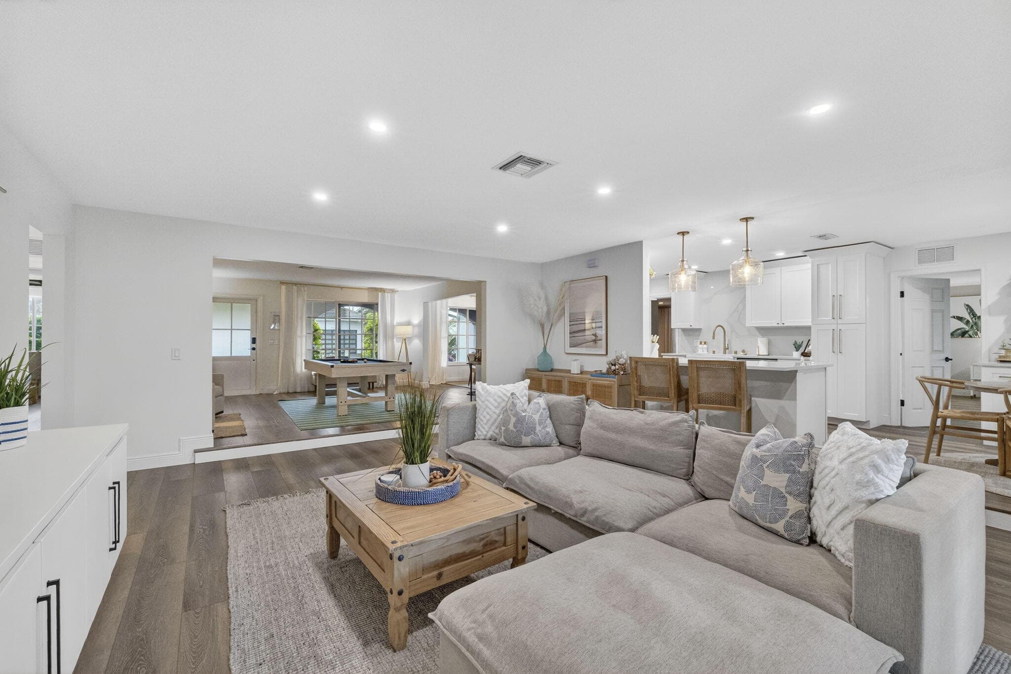 903 SW 28th Avenue, Boynton Beach, FL 33435 — photo 15 of 59