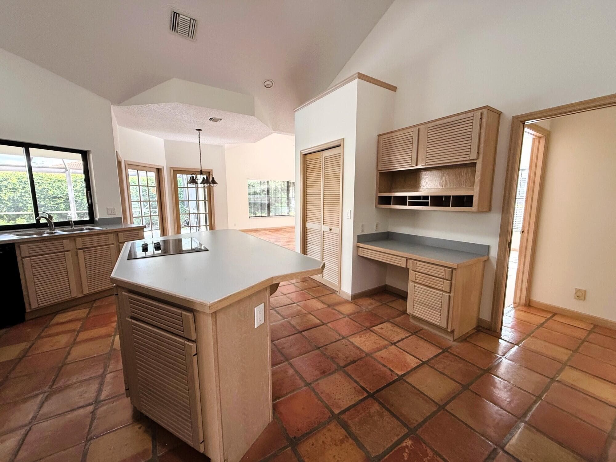 4 Lochwick Road, Palm Beach Gardens, FL 33418 — photo 9 of 35