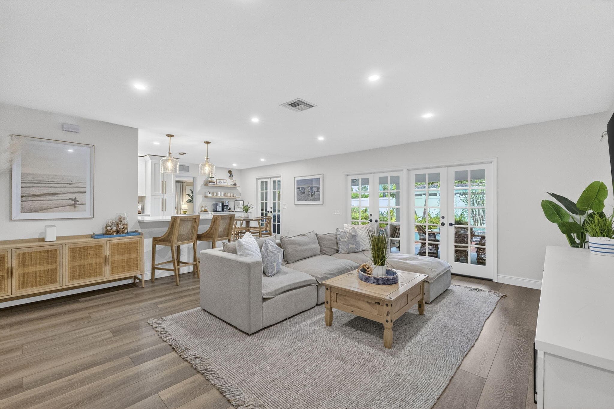903 SW 28th Avenue, Boynton Beach, FL 33435 — photo 17 of 59