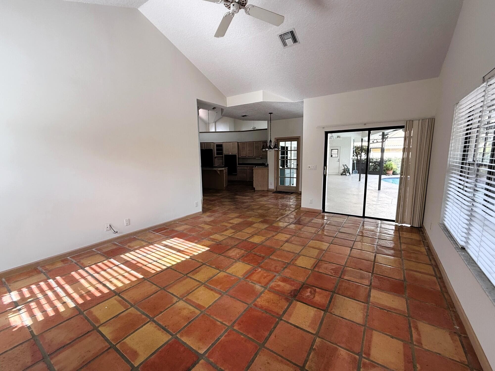 4 Lochwick Road, Palm Beach Gardens, FL 33418 — photo 11 of 35