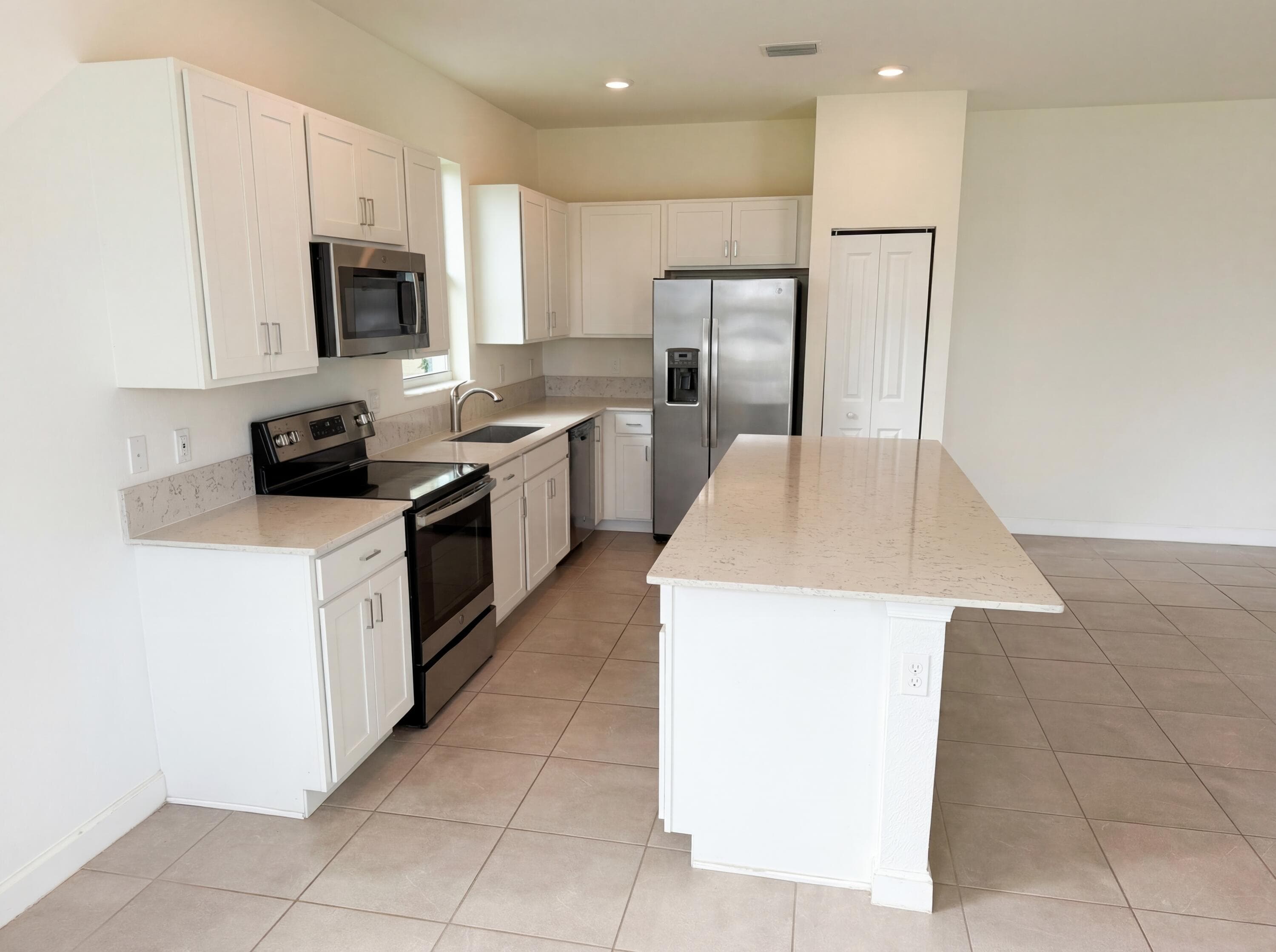 12473 NW Lynch Lane, FL 34987 — photo 19 of 28