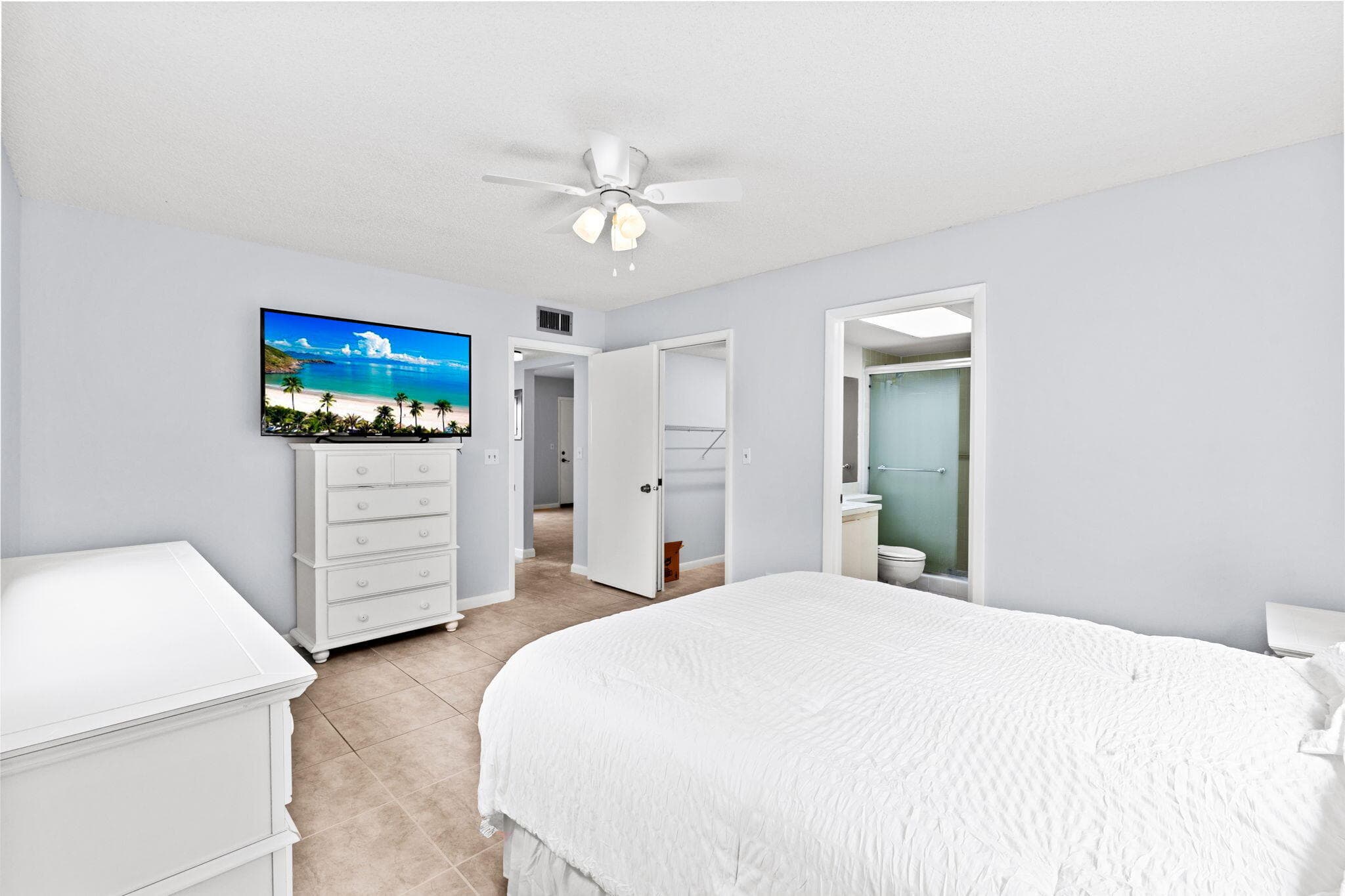 5310 Las Verdes Circle 106, Delray Beach, FL 33484 — photo 8 of 48