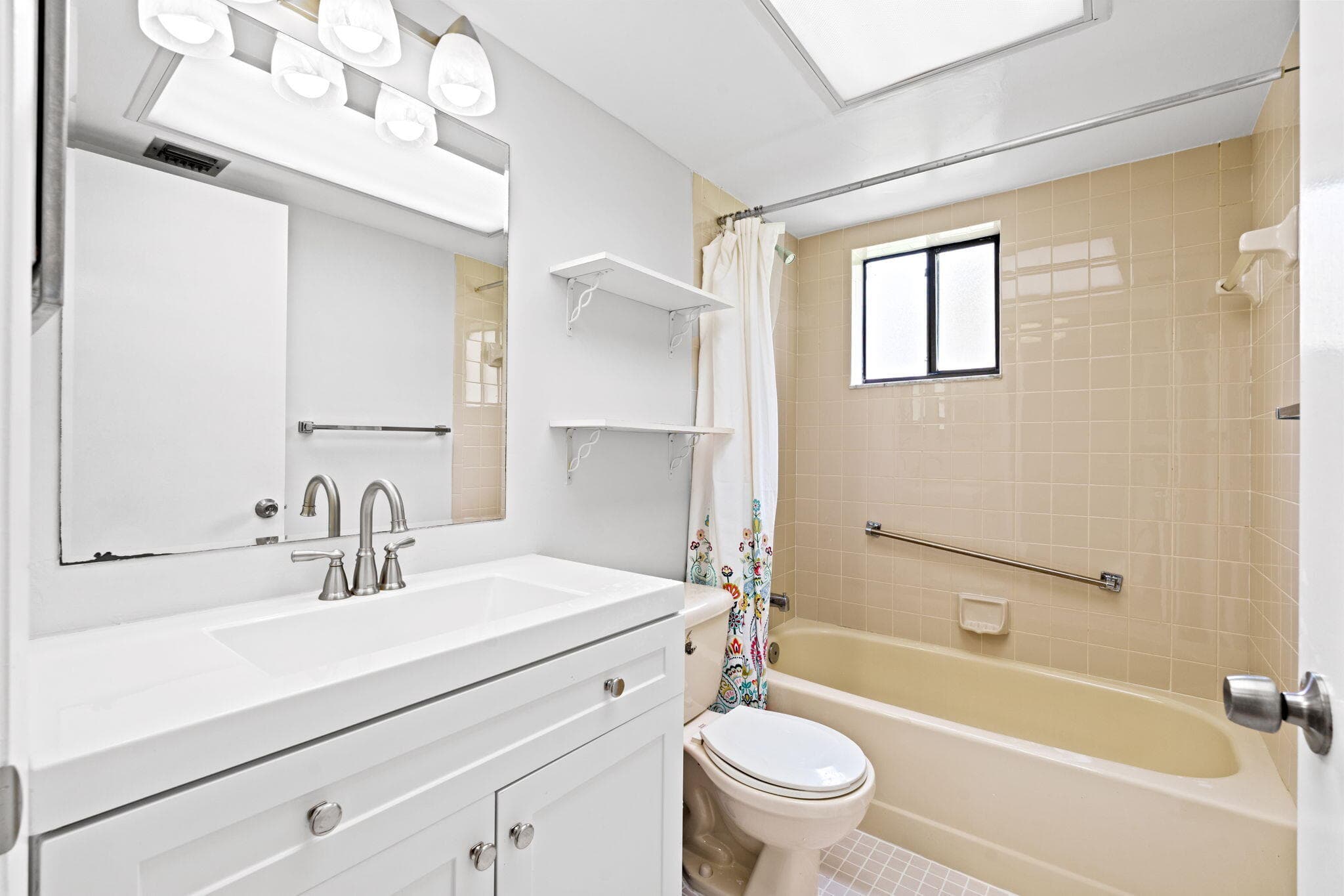 5310 Las Verdes Circle 106, Delray Beach, FL 33484 — photo 12 of 48