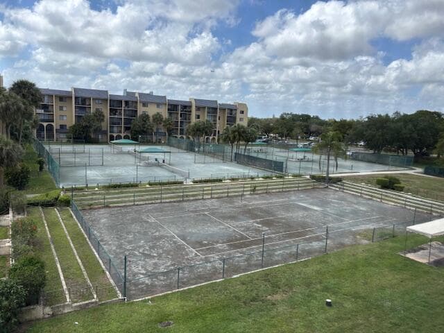 2820 Tennis Club Drive 401, West Palm Beach, FL 33417 — photo 14 of 19