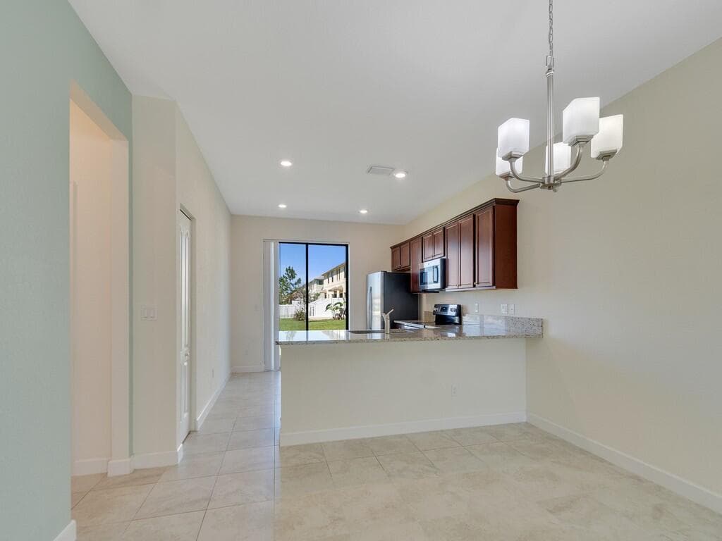 9878 E Villa Circle, Vero Beach, FL 32966 — photo 18 of 48