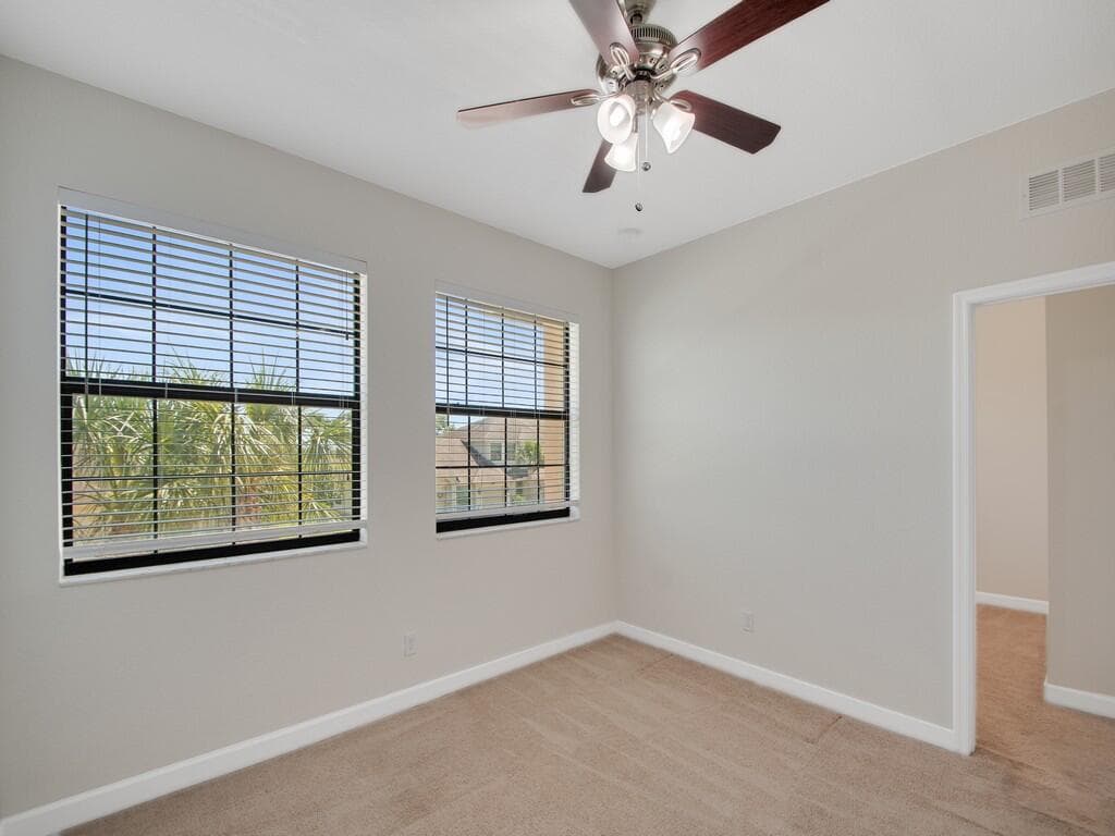 9878 E Villa Circle, Vero Beach, FL 32966 — photo 27 of 48
