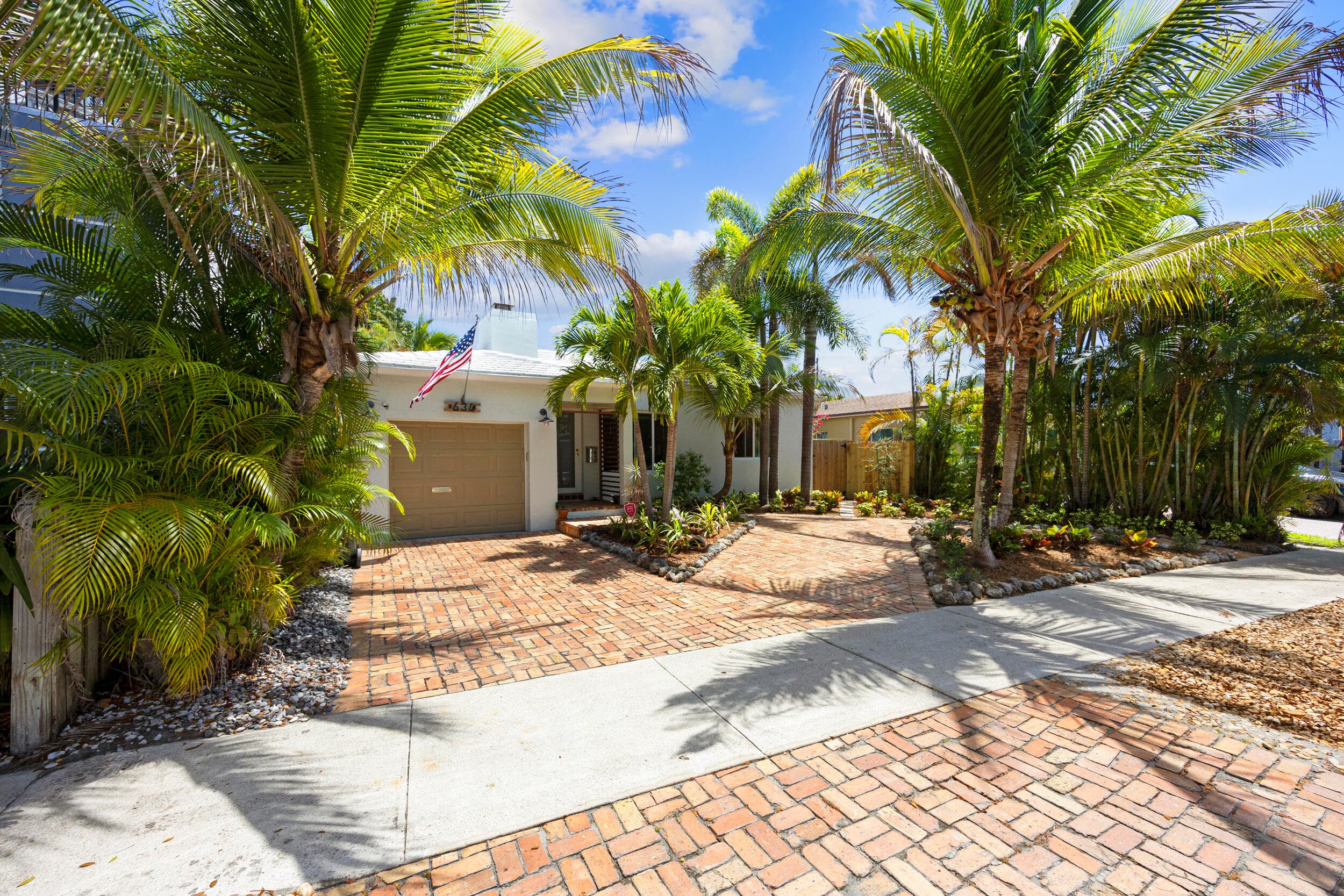 634 NE 17th Way, Fort Lauderdale, FL 33304 — photo 2 of 66