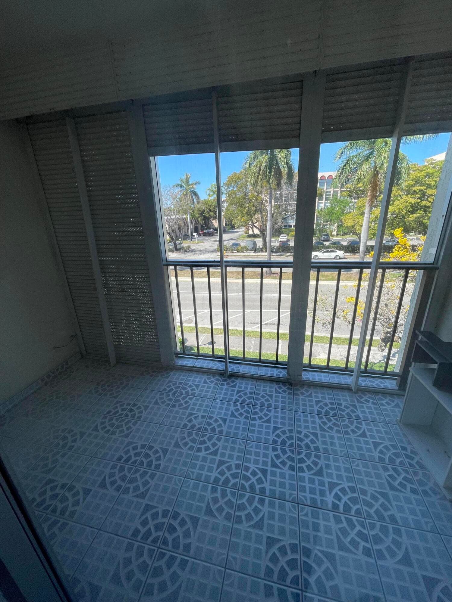 2000 Atlantic Shores Boulevard 306, Hallandale Beach, FL 33009 — photo 13 of 13