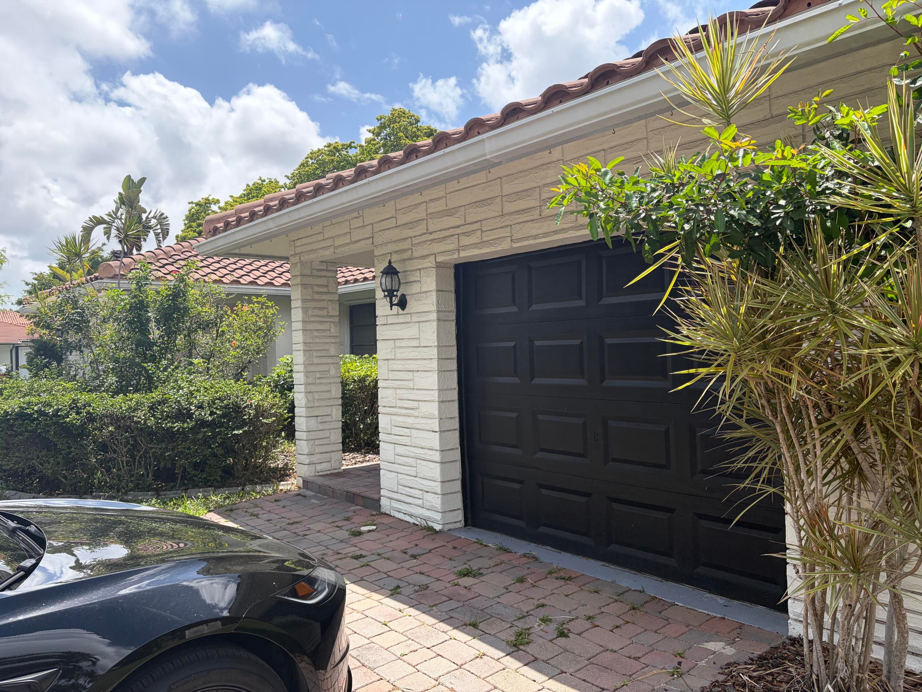 1410 NW 93rd Terrace, Coral Springs, FL 33071 — photo 3 of 17