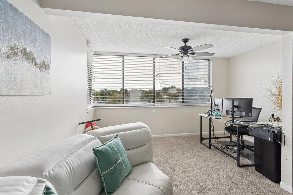 8030 Hampton Boulevard 404, North Lauderdale, FL 33068 — photo 12 of 21