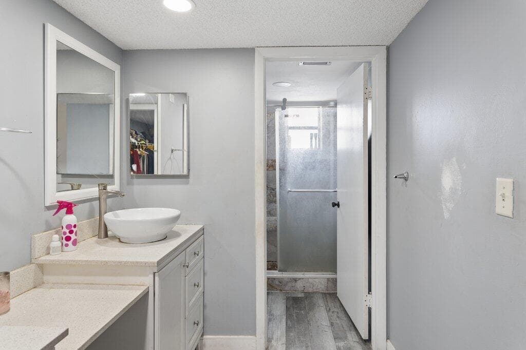 8030 Hampton Boulevard 404, North Lauderdale, FL 33068 — photo 8 of 21