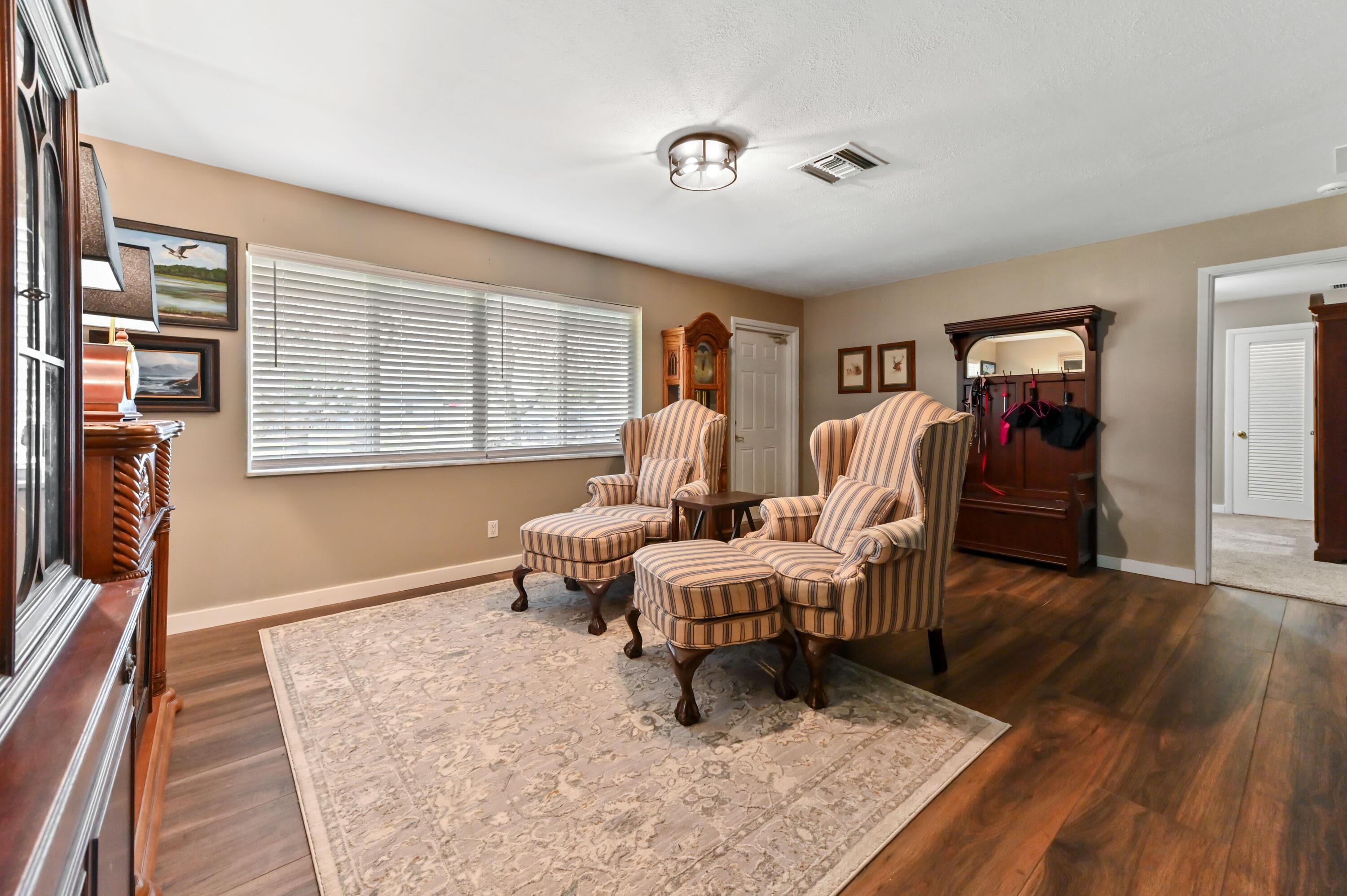 1560 Roy Drive, West Palm Beach, FL 33415 — photo 12 of 46