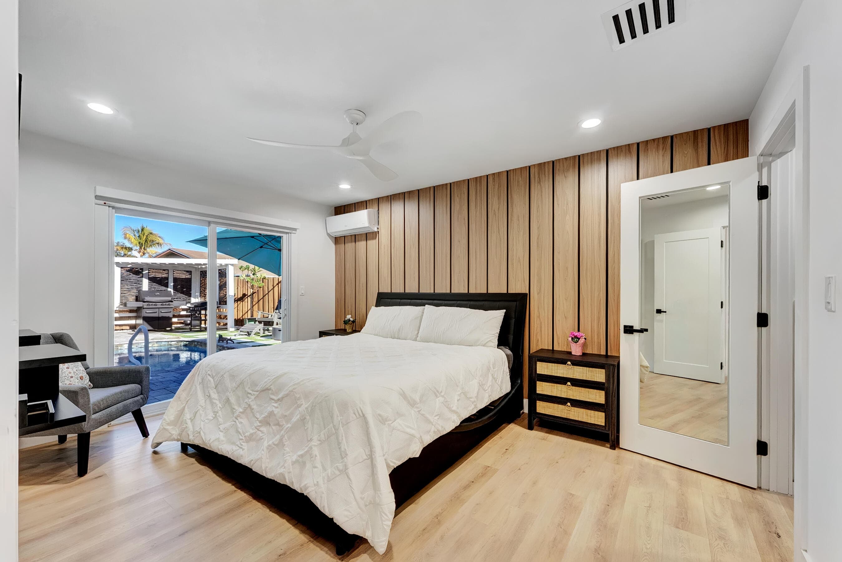 707 W Boulevard Chatelaine, Delray Beach, FL 33445 — photo 4 of 58