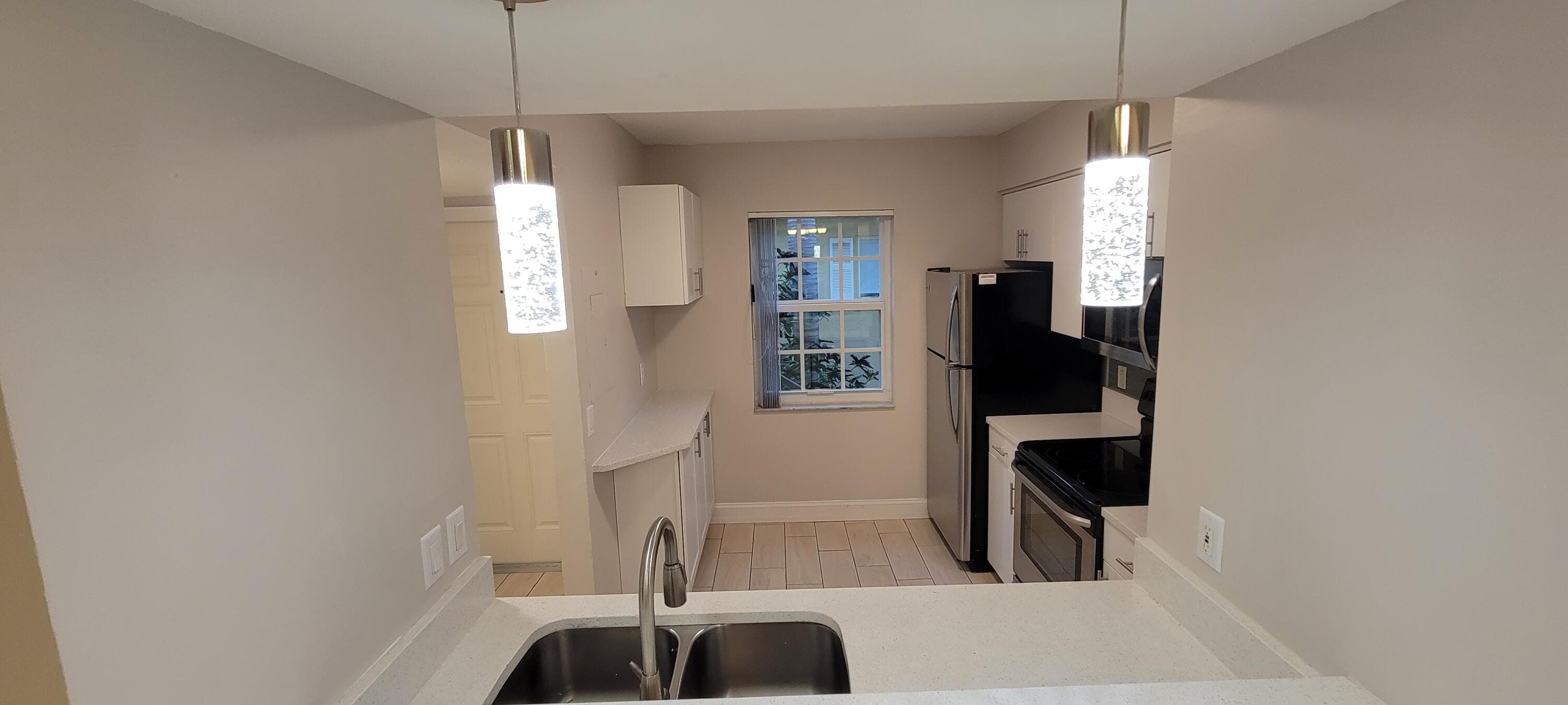 1125 Lake Shore Drive 202, Lake Park, FL 33403 — photo 5 of 15