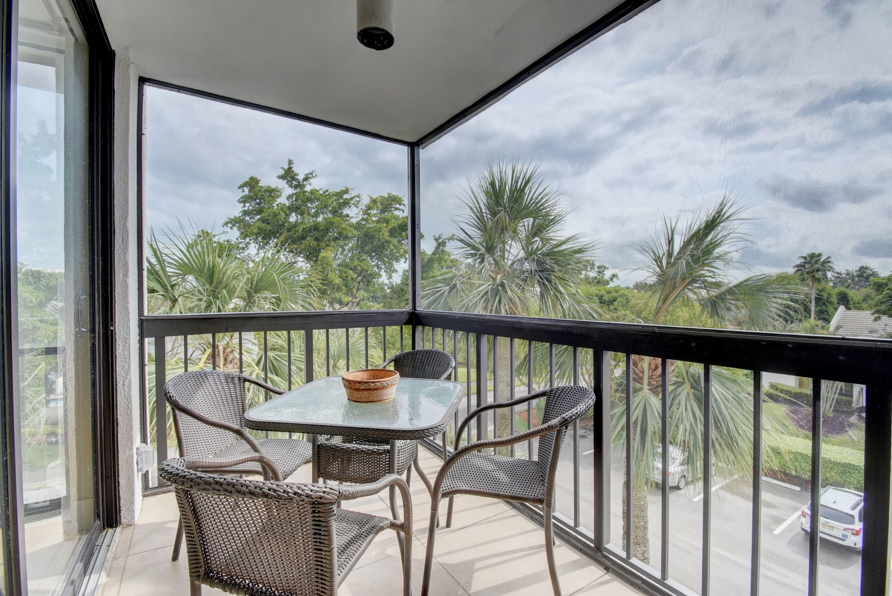 1542 Bridgewood Drive, Boca Raton, FL 33434 — photo 5 of 49
