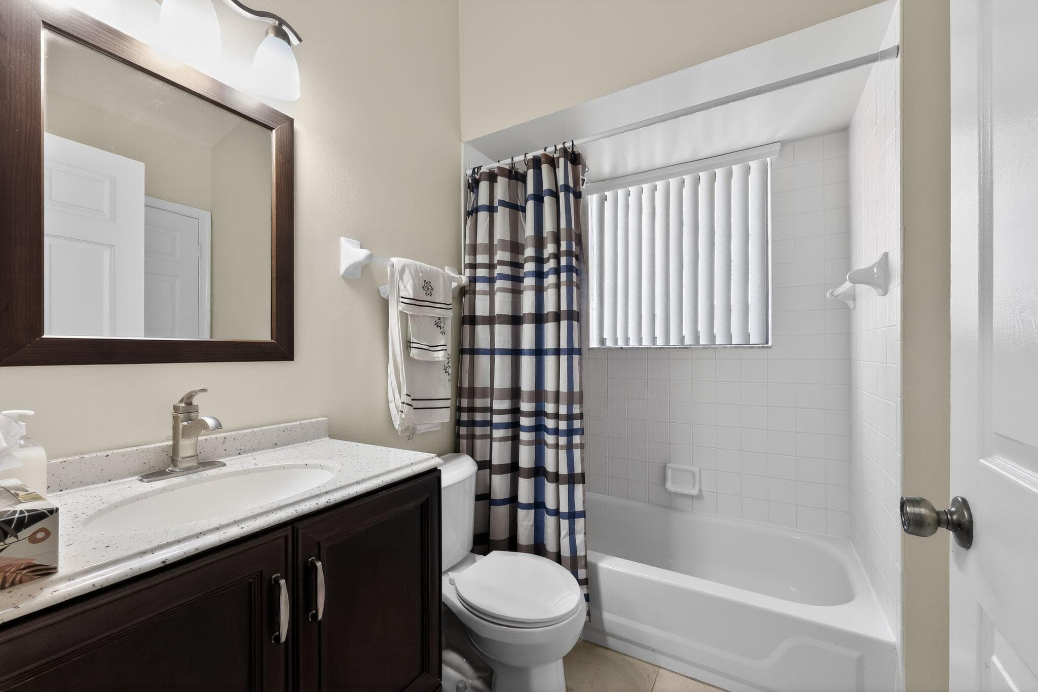 4 Vía De Casas Sur 202, Boynton Beach, FL 33426 — photo 24 of 30