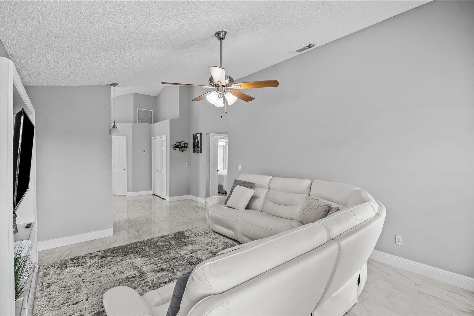 471 NW Sherbrooke Avenue, Port St. Lucie, FL 34983 — photo 14 of 39