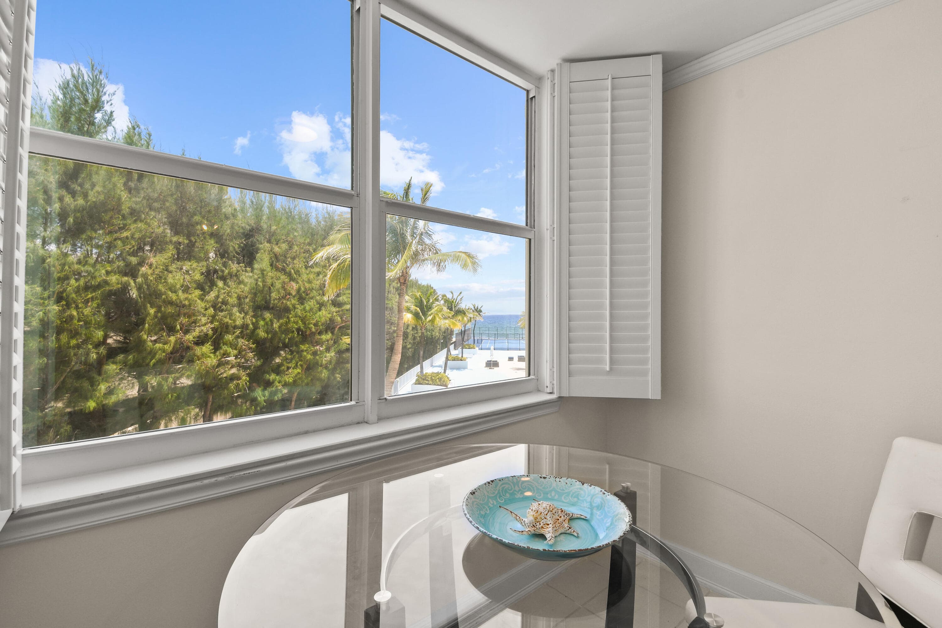 3546 S Ocean Boulevard 420, South Palm Beach, FL 33480 — photo 11 of 47