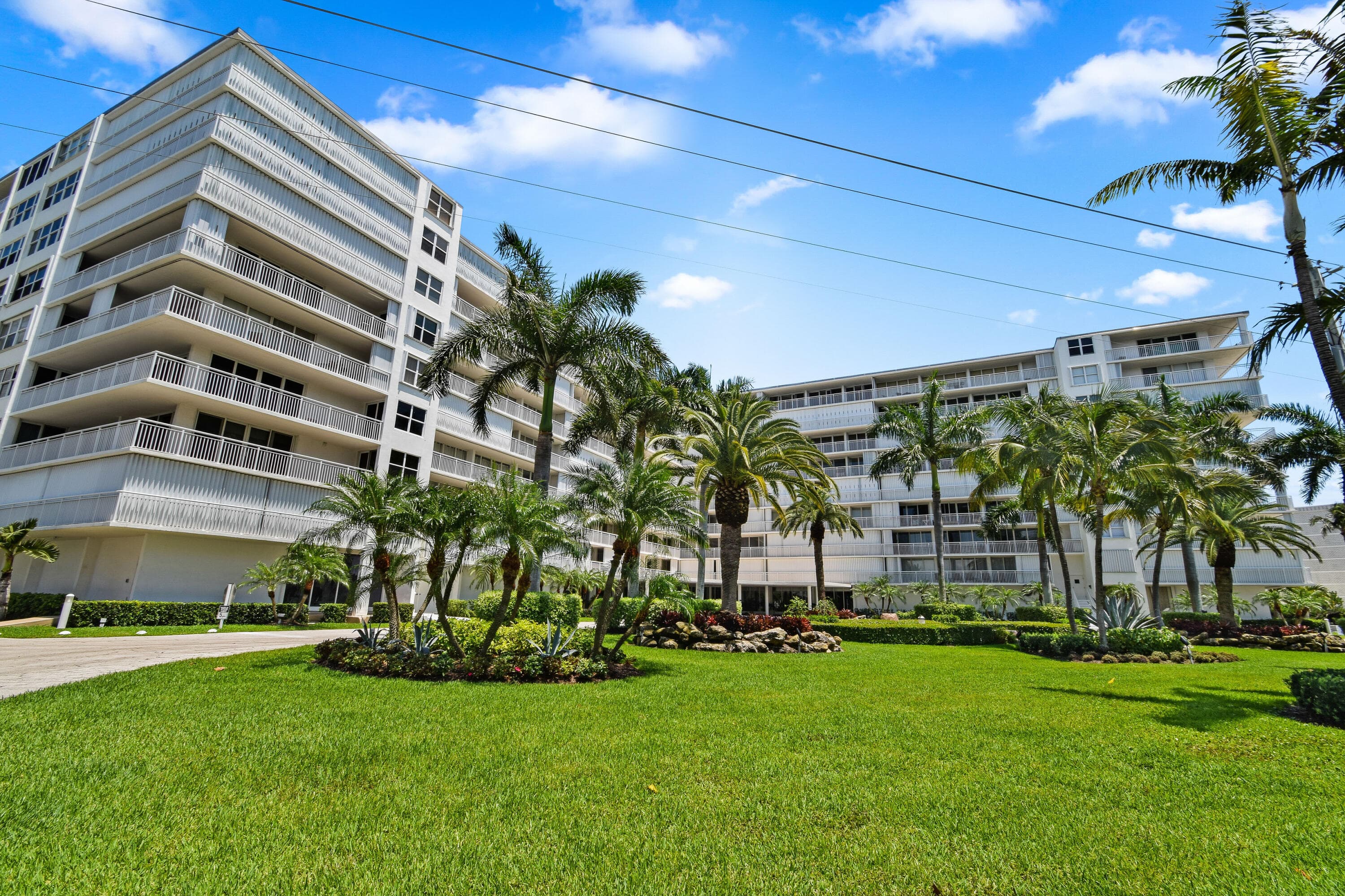 3546 S Ocean Boulevard 420, South Palm Beach, FL 33480 — photo 27 of 47