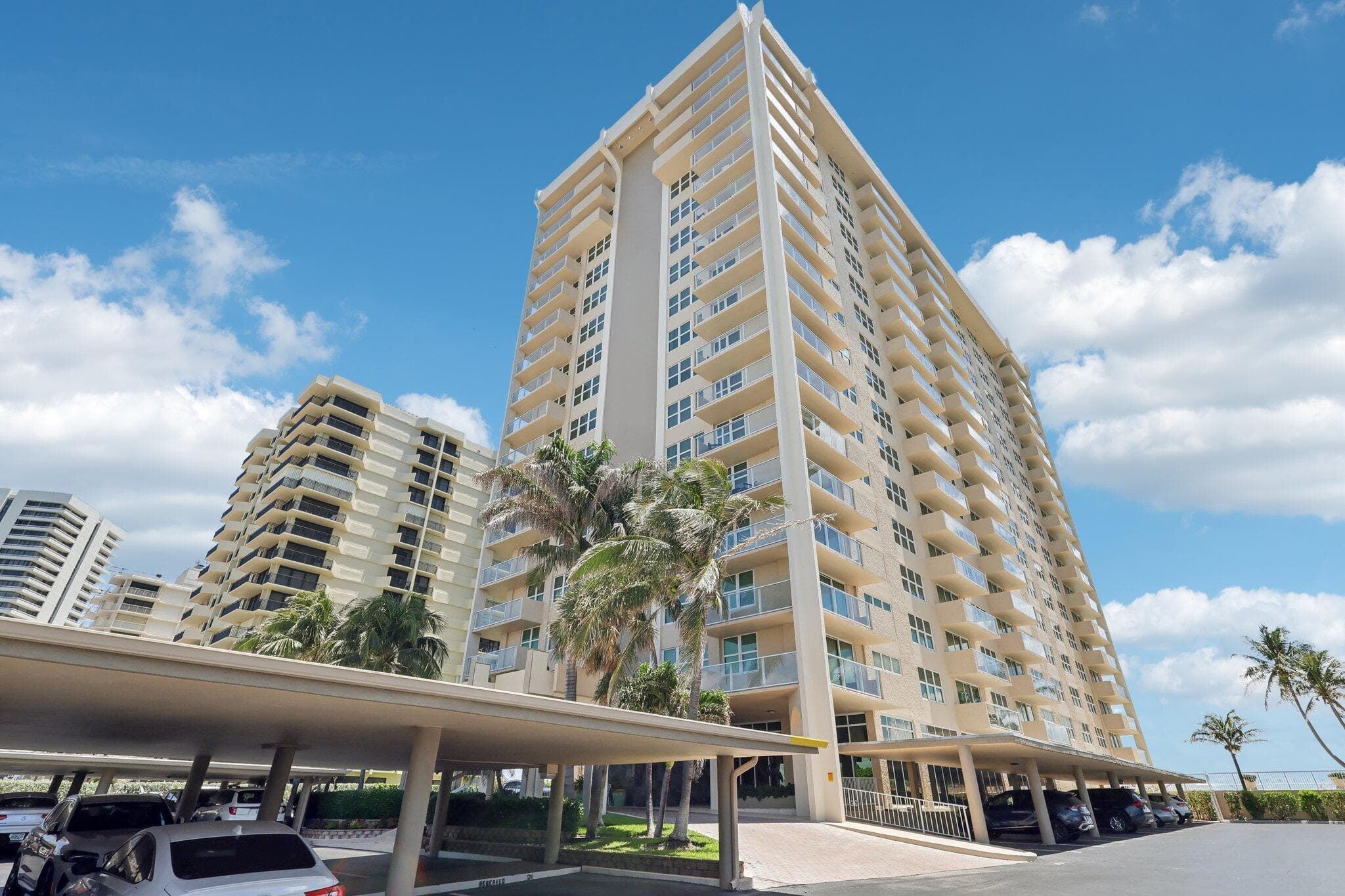 5440 N Ocean Drive 903, Singer Island, FL 33404 — photo 20 of 44