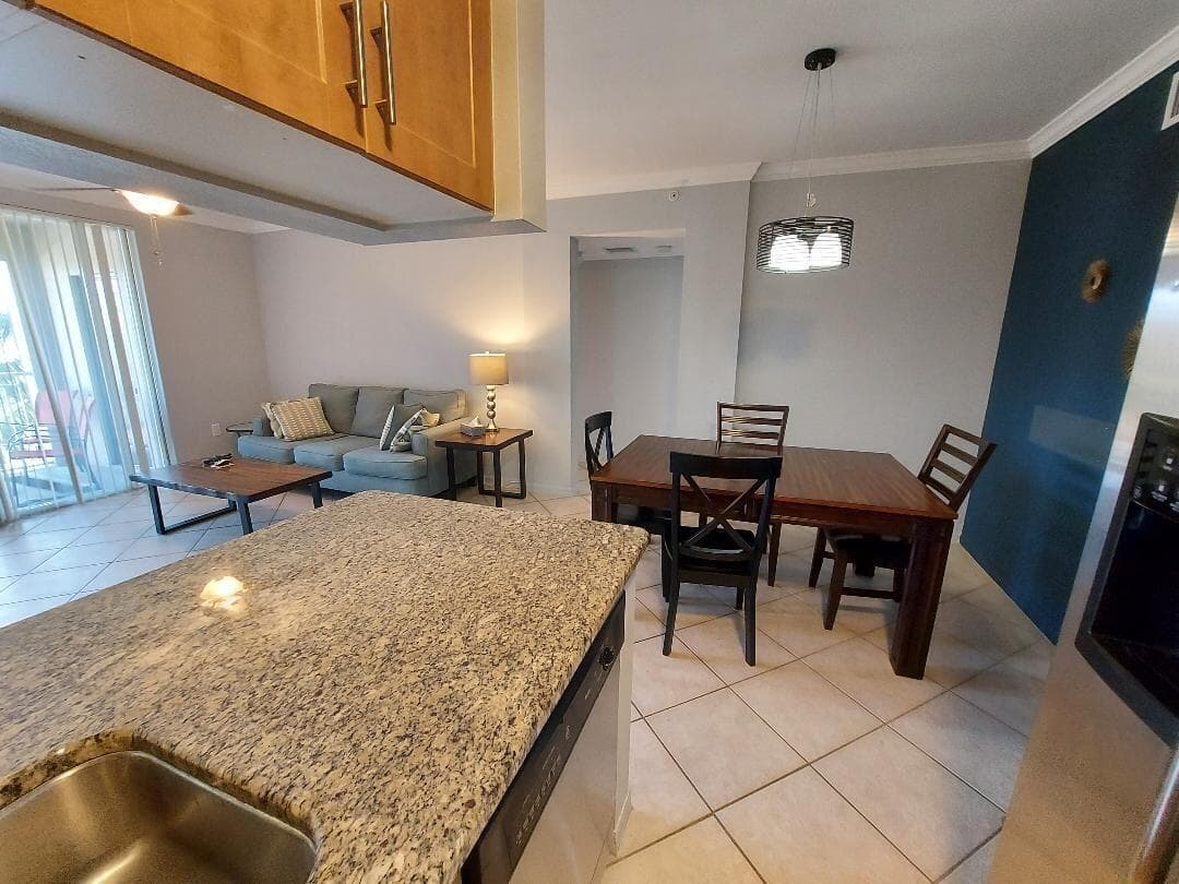 6482 Emerald Dunes Drive 301, West Palm Beach, FL 33411 — photo 1 of 12
