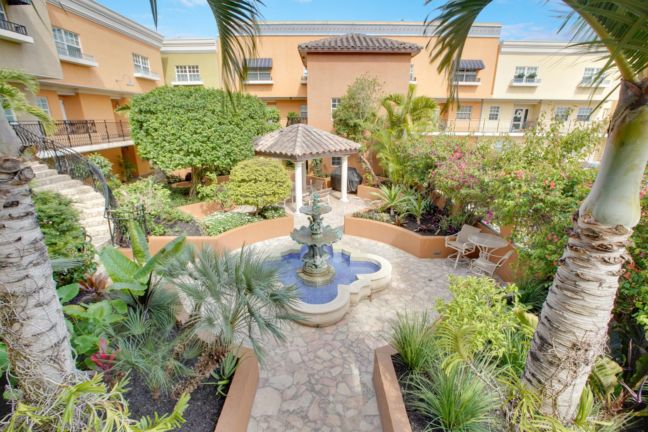 1111 E Las Olas Boulevard 410, Fort Lauderdale, FL 33301 — photo 1 of 34